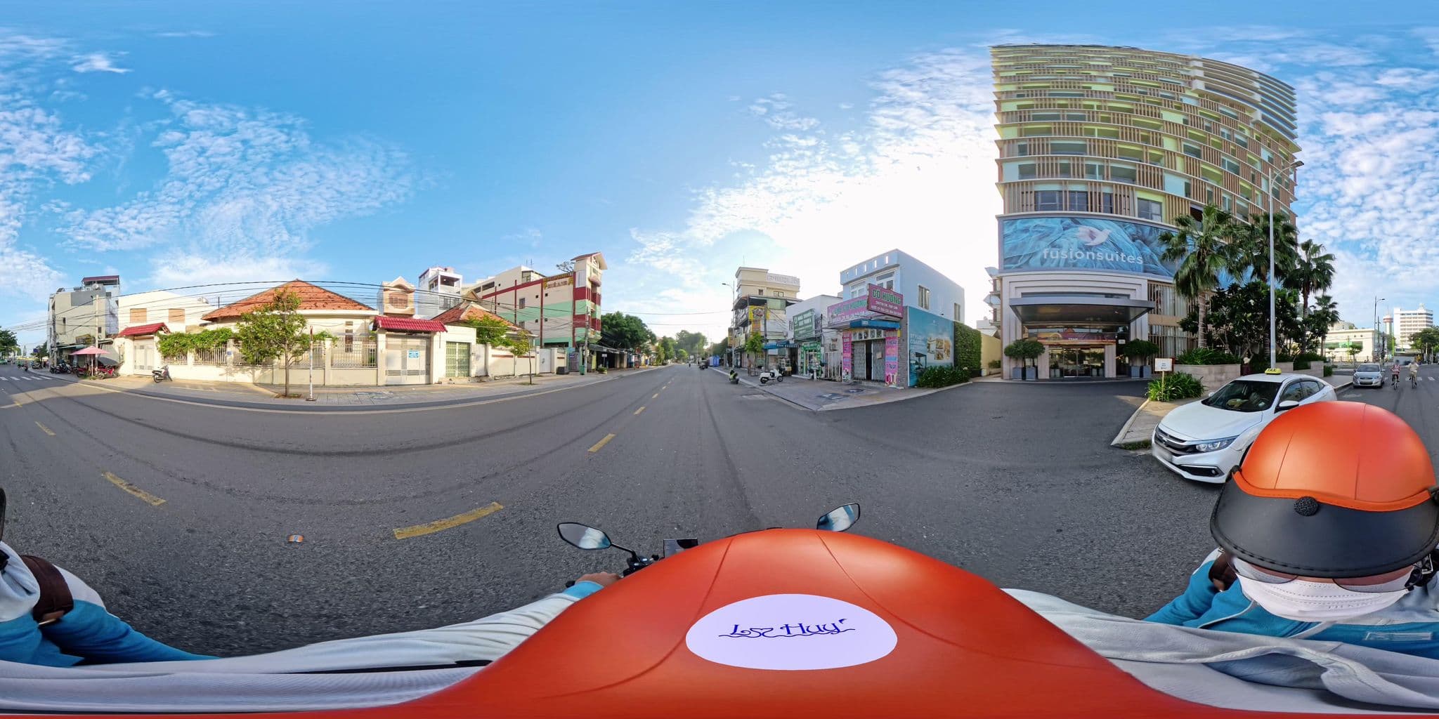 Street view near Fusion Suites, Vũng Tàu — © lyduchuy (CC BY-SA · Mapillary)