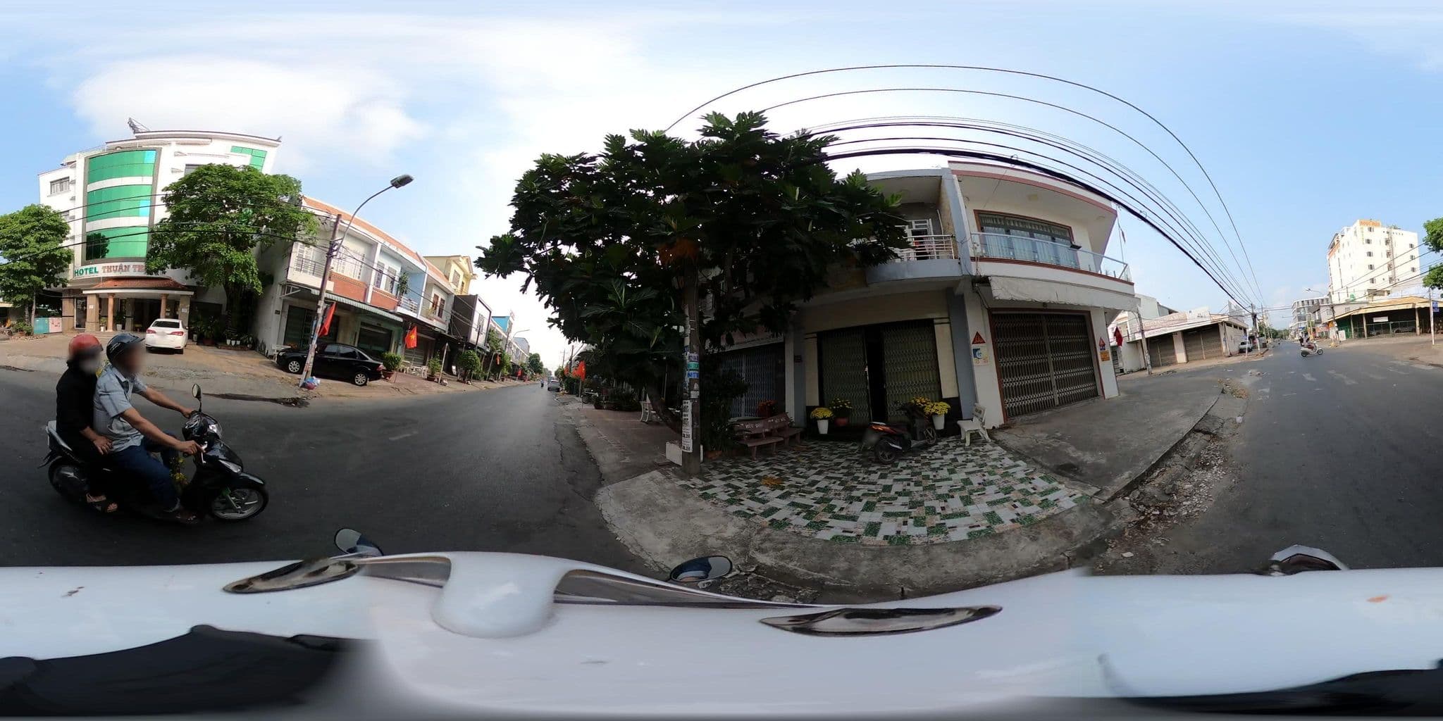 Street view near Hotel Hoang Phuong, Rạch Giá — © bemaps_1pd (CC BY-SA · Mapillary)