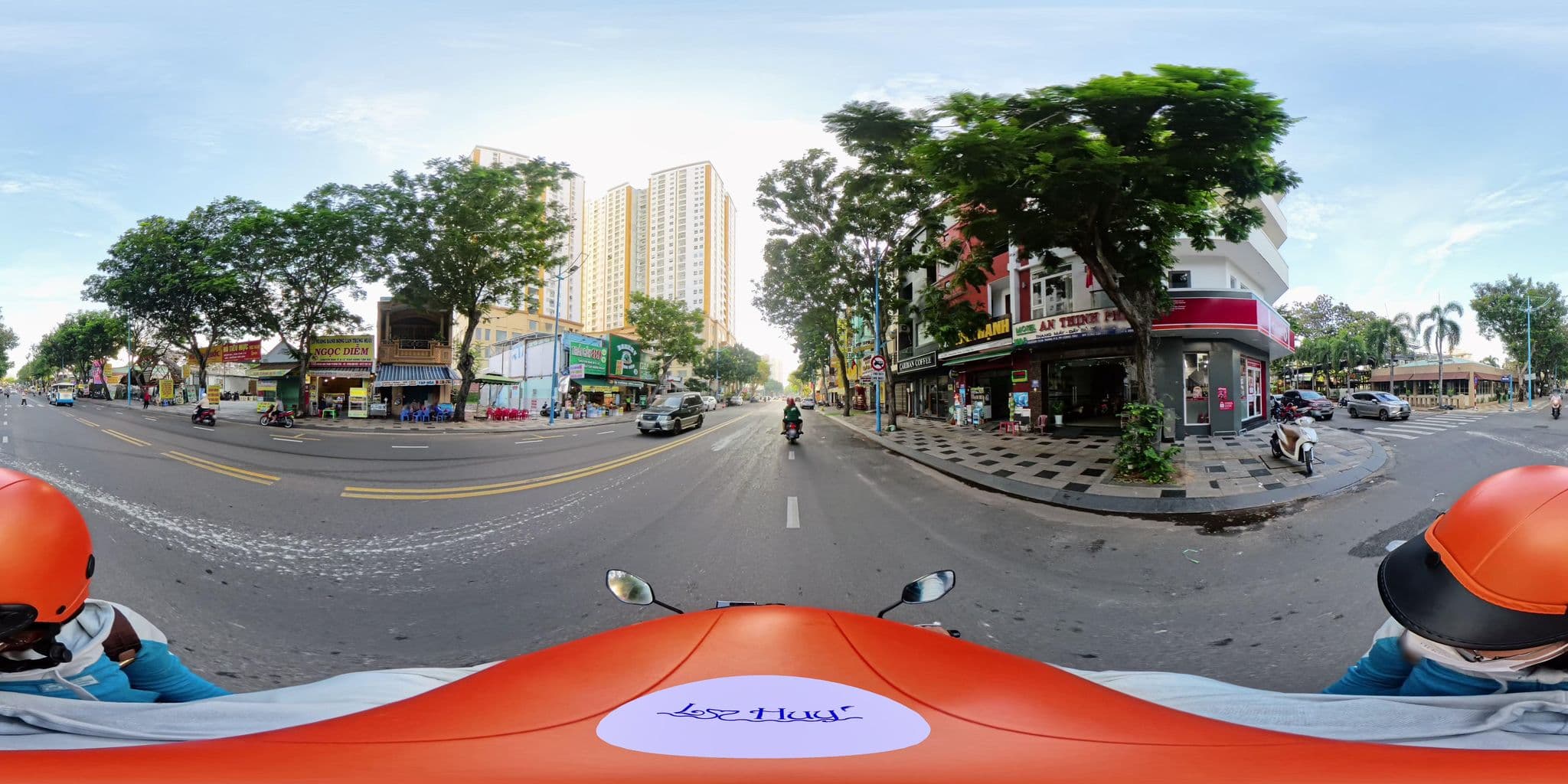 Street view near Quynh Houng Motel, Vũng Tàu — © lyduchuy (CC BY-SA · Mapillary)