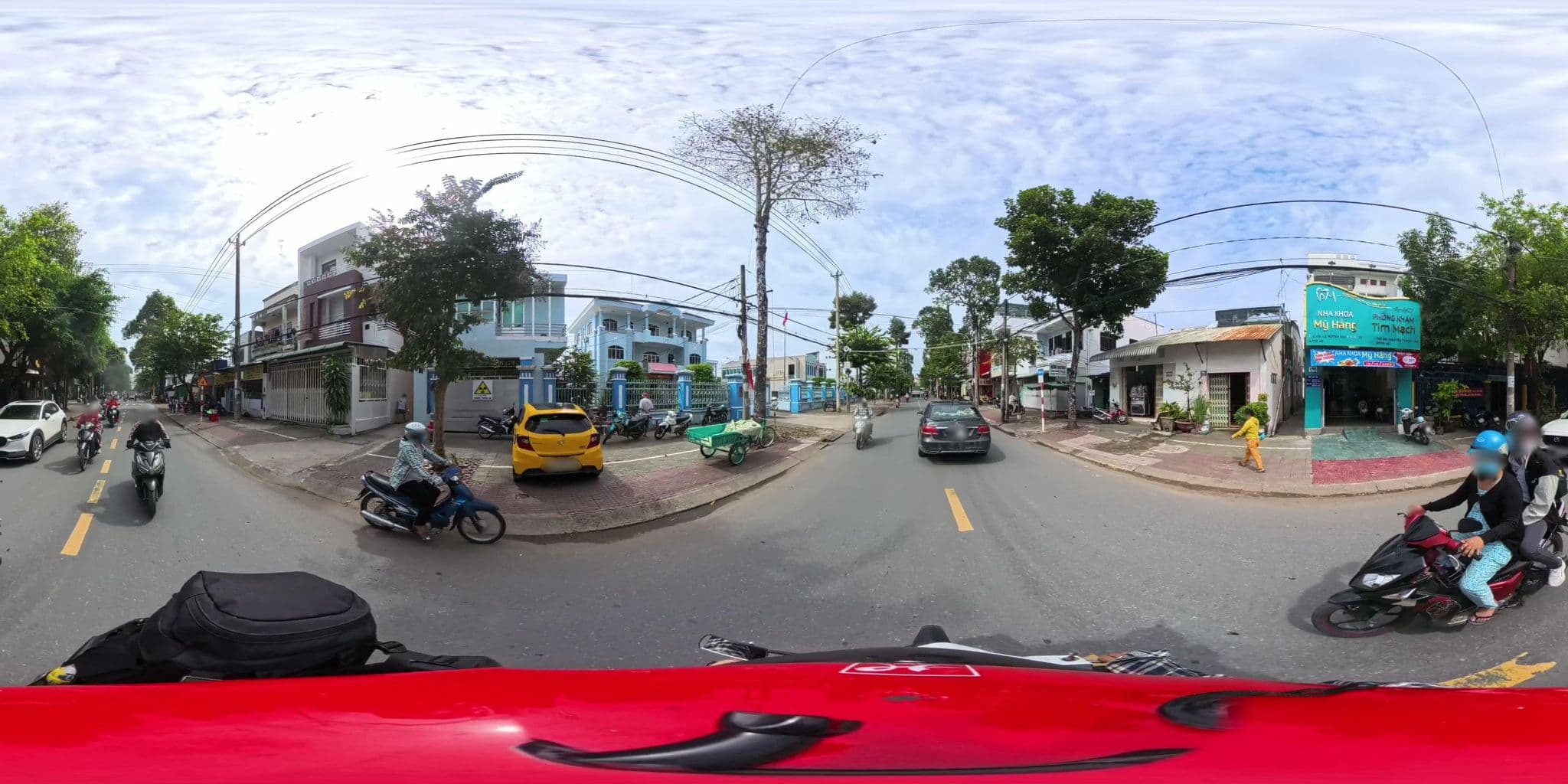 Street view near Palace Hotel, Trà Vinh — © Slucchesi (CC BY-SA · Mapillary)