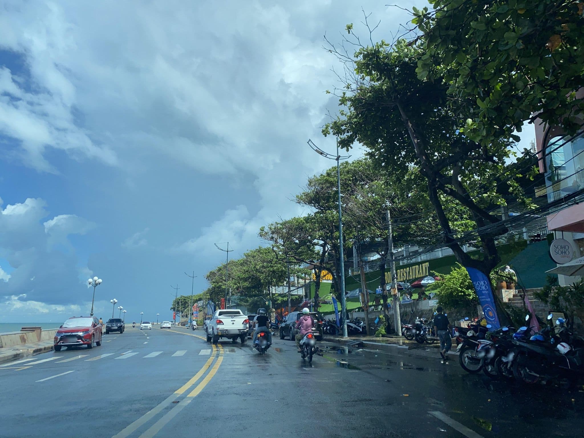 Street view near nhà nghỉ Châu Yến, Vũng Tàu — © DriveWithHoang (CC BY-SA · Mapillary)