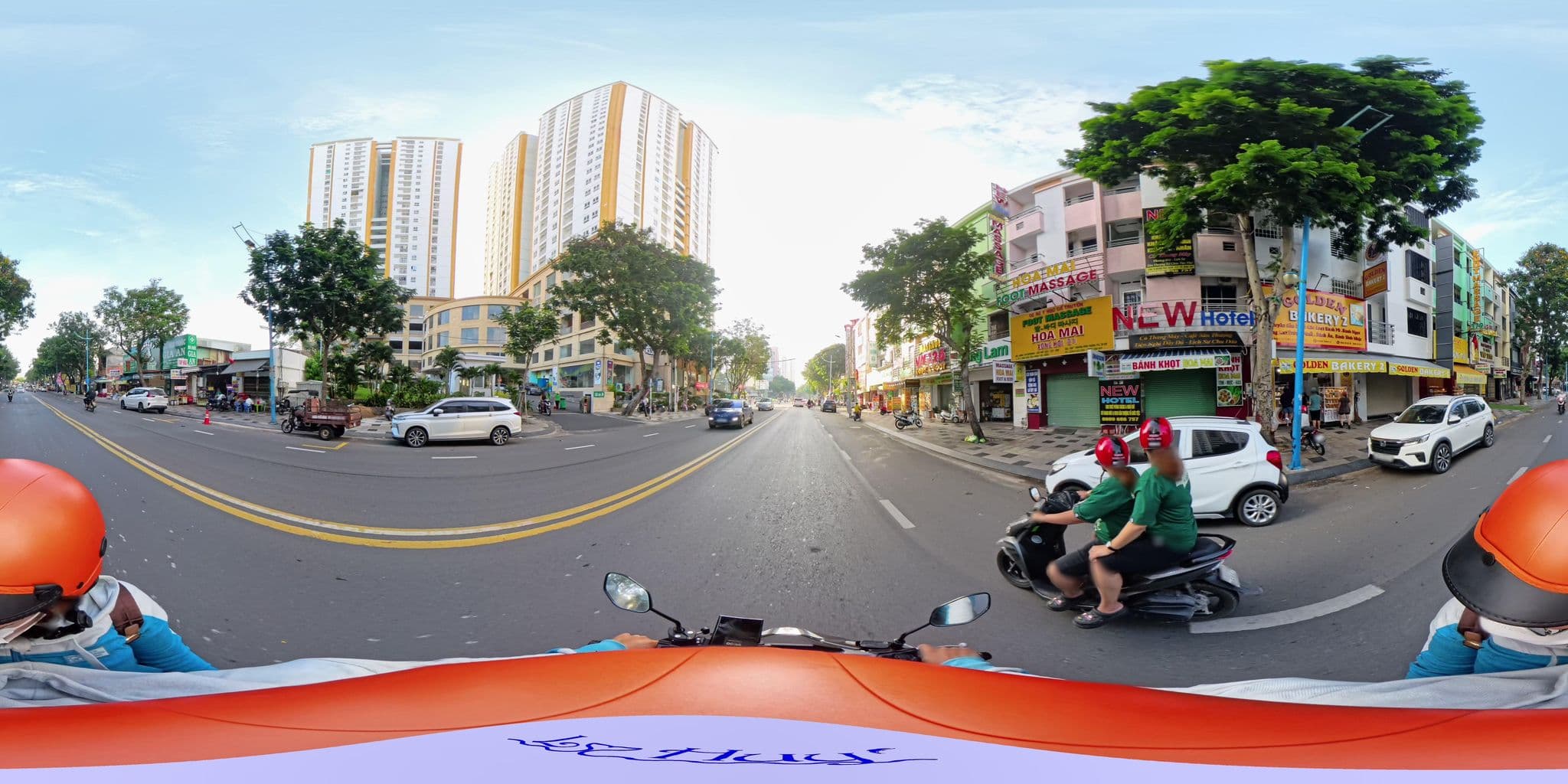 Street view near Song Lam Hotel, Vũng Tàu — © lyduchuy (CC BY-SA · Mapillary)