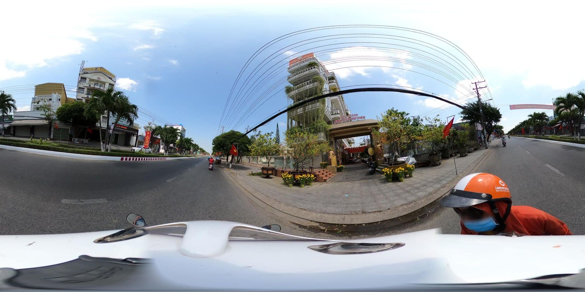 Street view near Phước Thời Hotel, Rạch Giá — © bemaps_1pd (CC BY-SA · Mapillary)