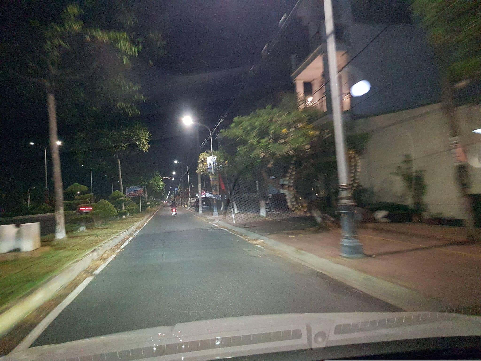 Street view near Dong Nam hotel, Châu Đốc — © VPTD (CC BY-SA · Mapillary)