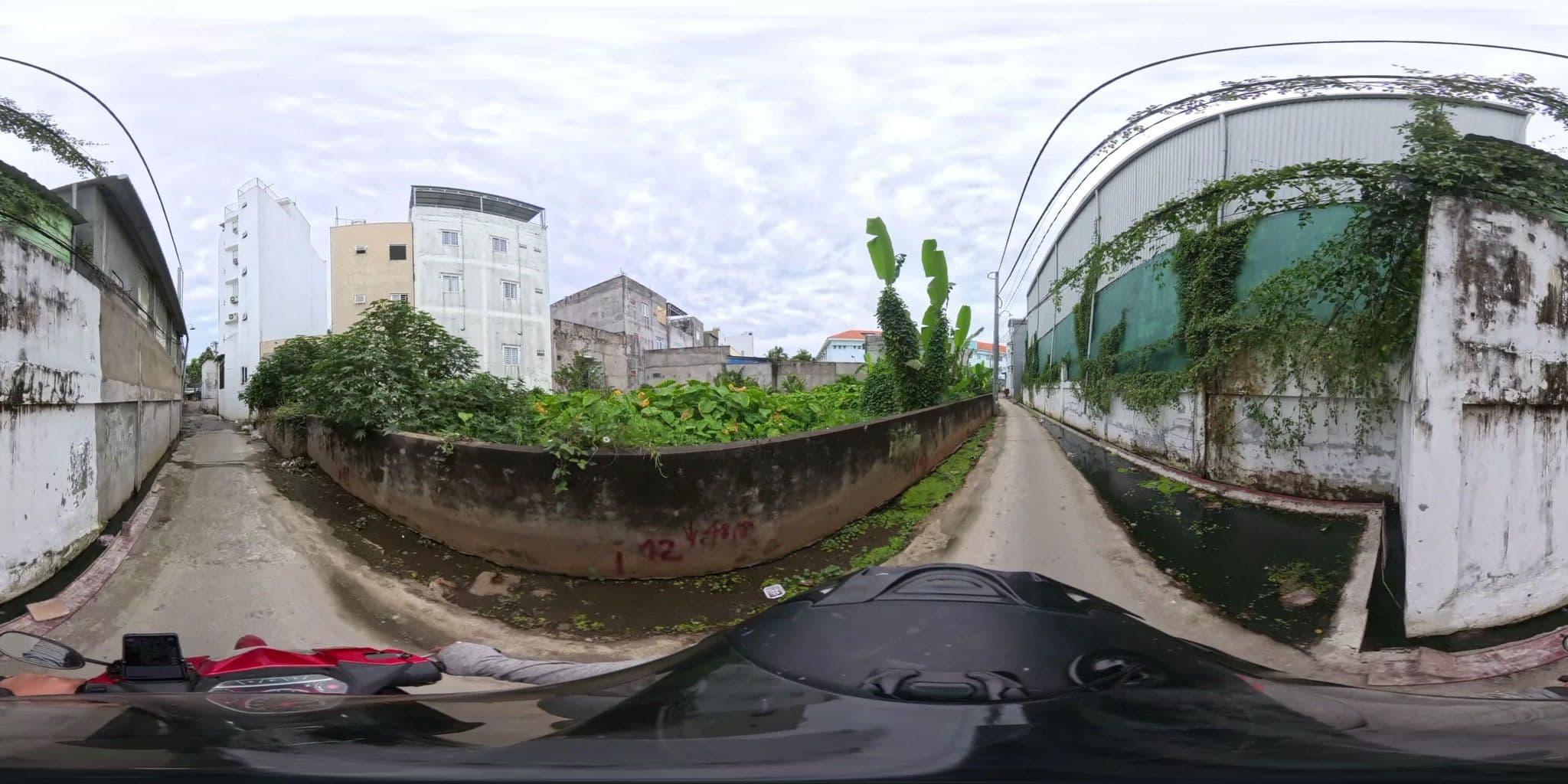 Street view near Dai Phong Hotel, Châu Đốc — © gabriel_oliveira (CC BY-SA · Mapillary)