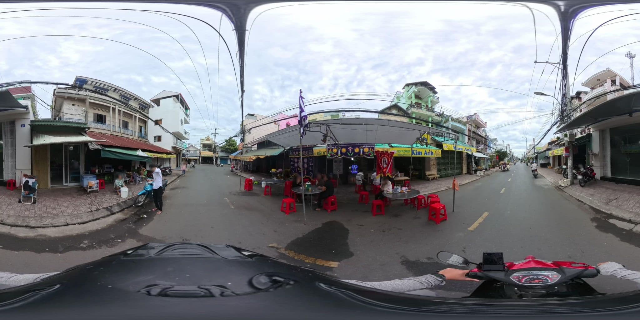 Street view near Murray Guesthouse, Châu Phong — © Slucchesi (CC BY-SA · Mapillary)