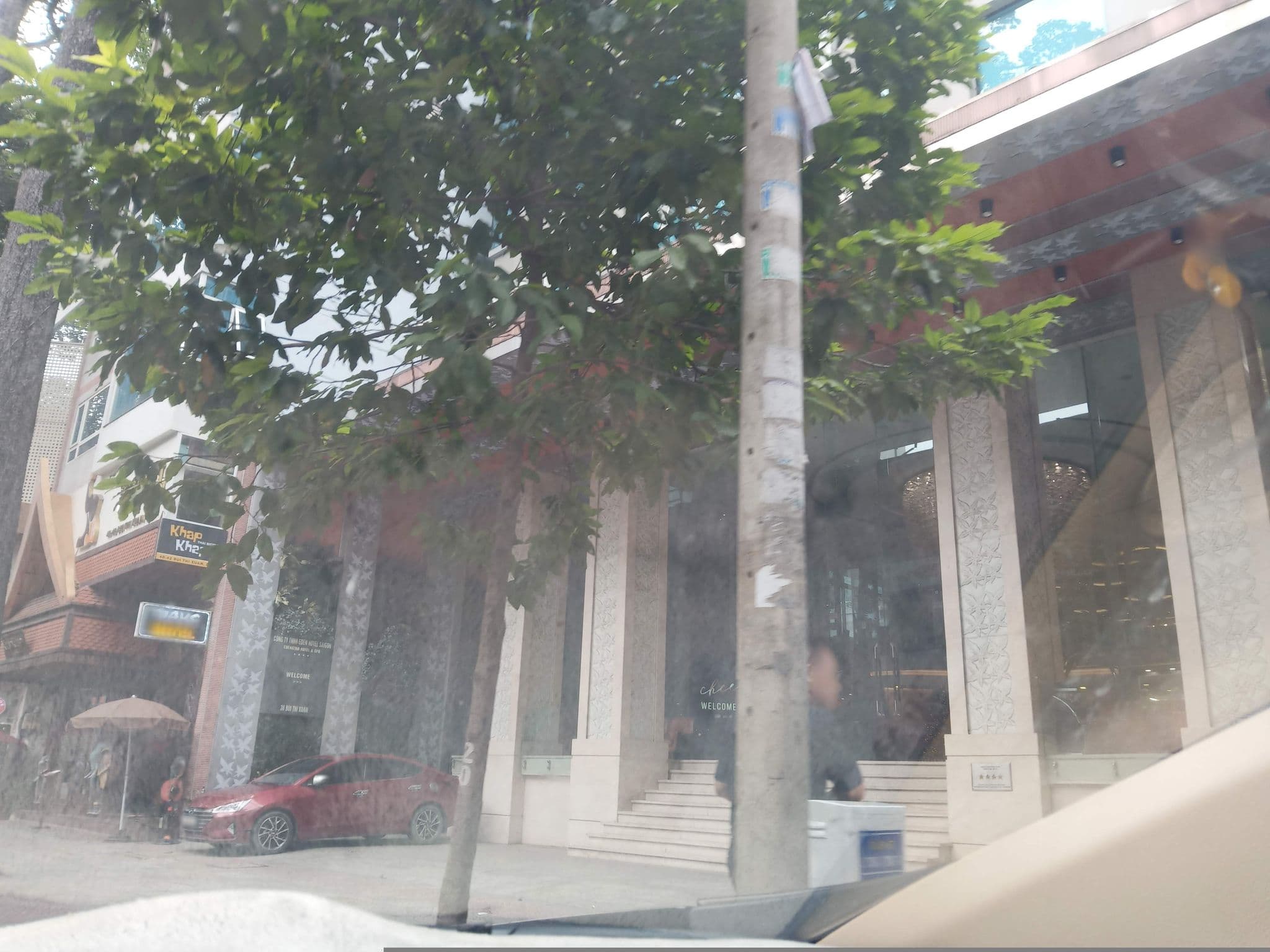 Street view near Nguyen Thanh Hotel, Quận Ba — © sg_right_1 (CC BY-SA · Mapillary)