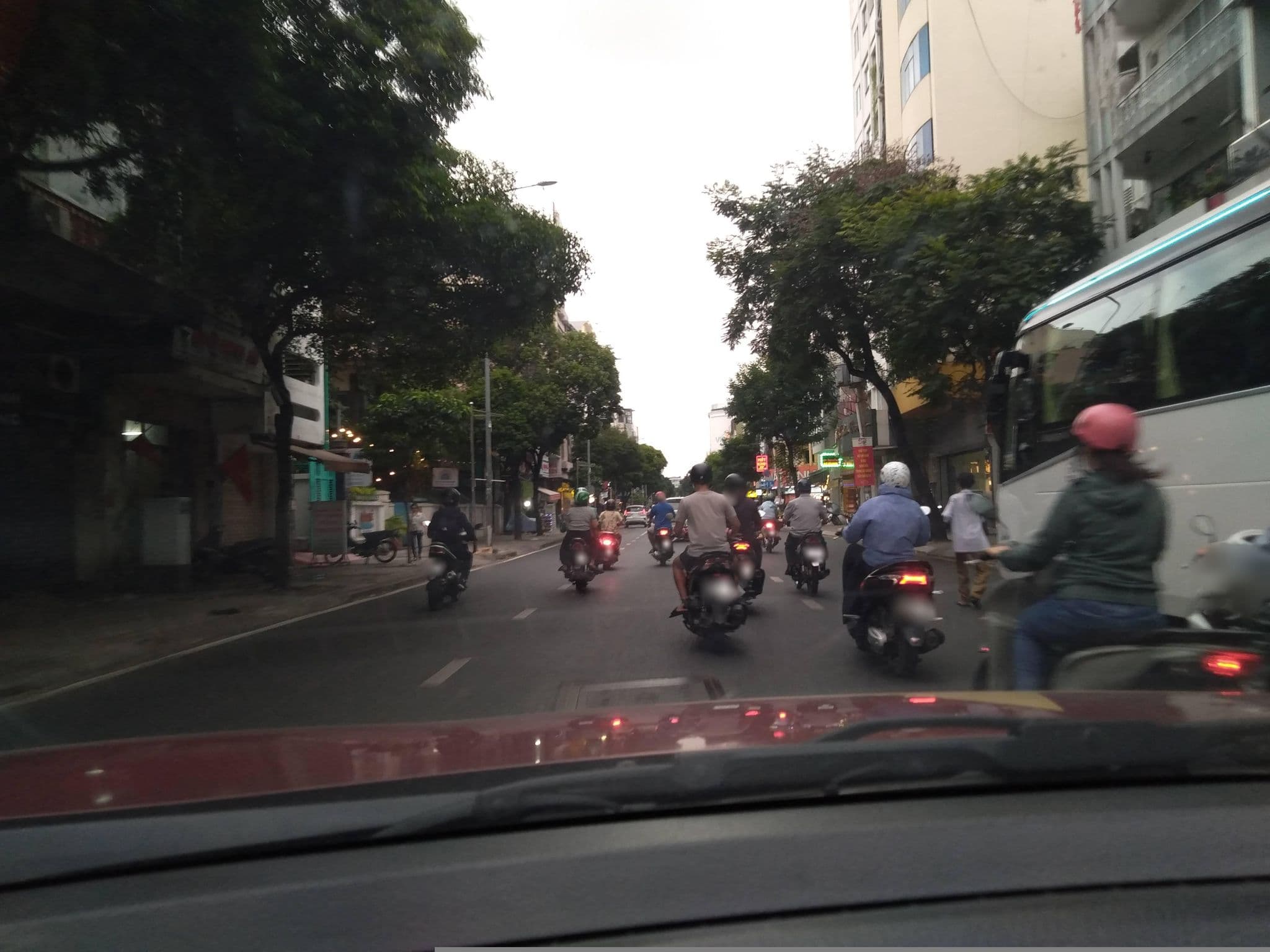 Street view near Boss Hotel, Ho Chi Minh, Quận Ba — © sg_front_1 (CC BY-SA · Mapillary)