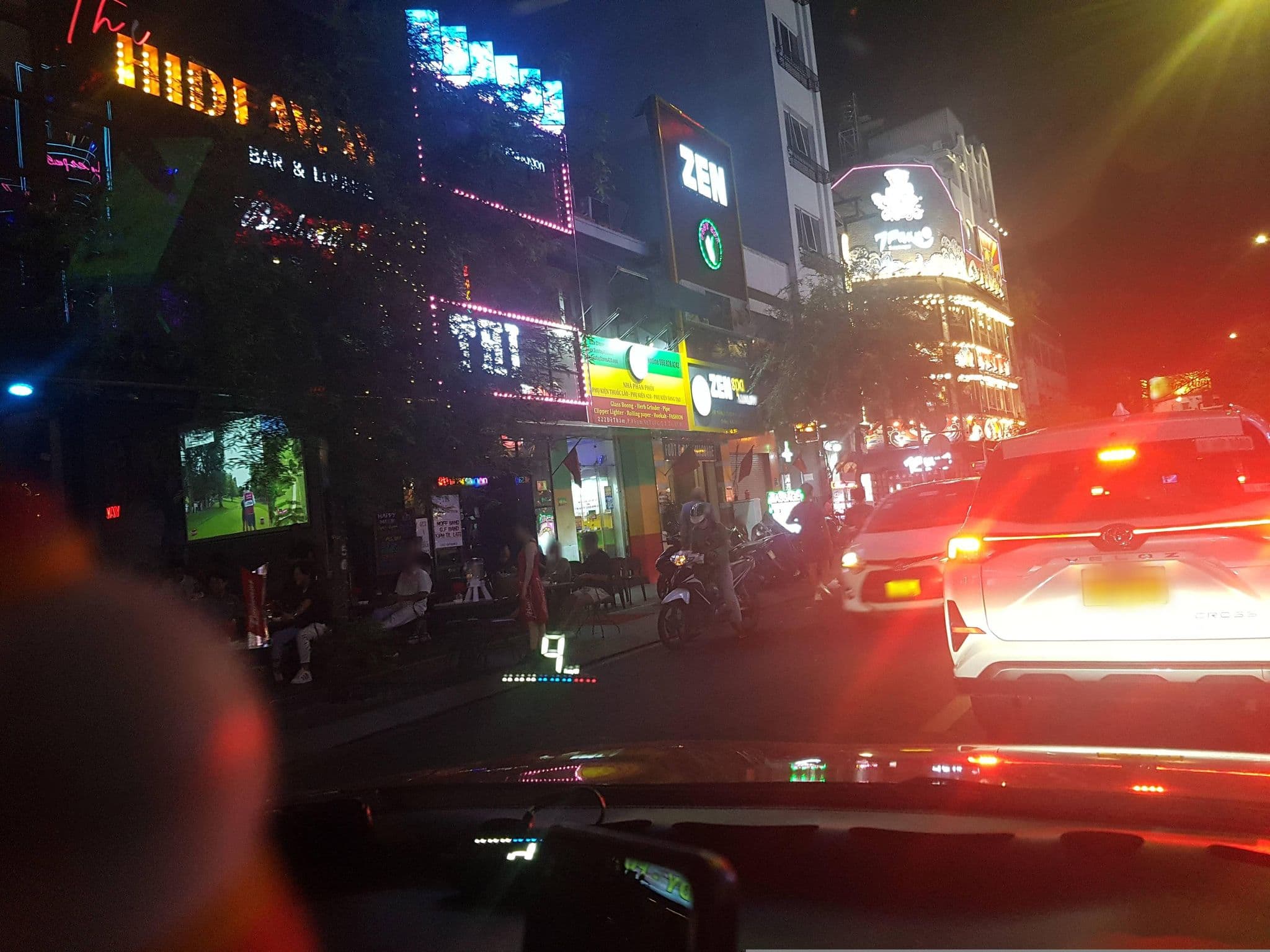 Street view near Sunny Hotel, Quận Ba — © bemaps1 (CC BY-SA · Mapillary)