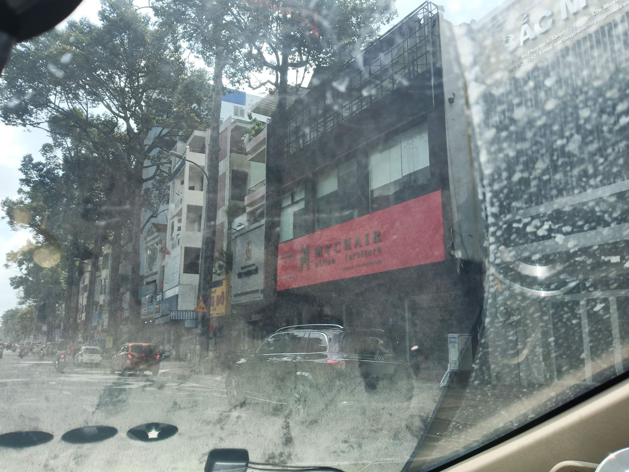 Street view near Kien Thanh Hotel, Quận Năm — © sg_right_1 (CC BY-SA · Mapillary)
