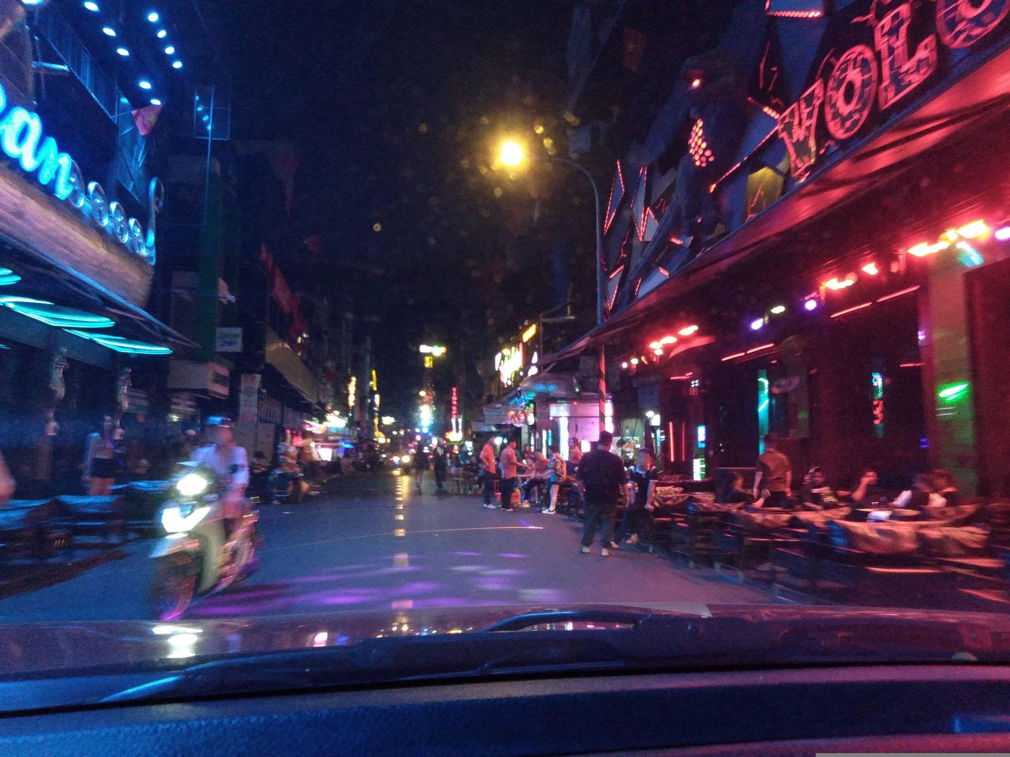 Street view near Seventy Hotel, Quận Ba — © sg_front_1 (CC BY-SA · Mapillary)