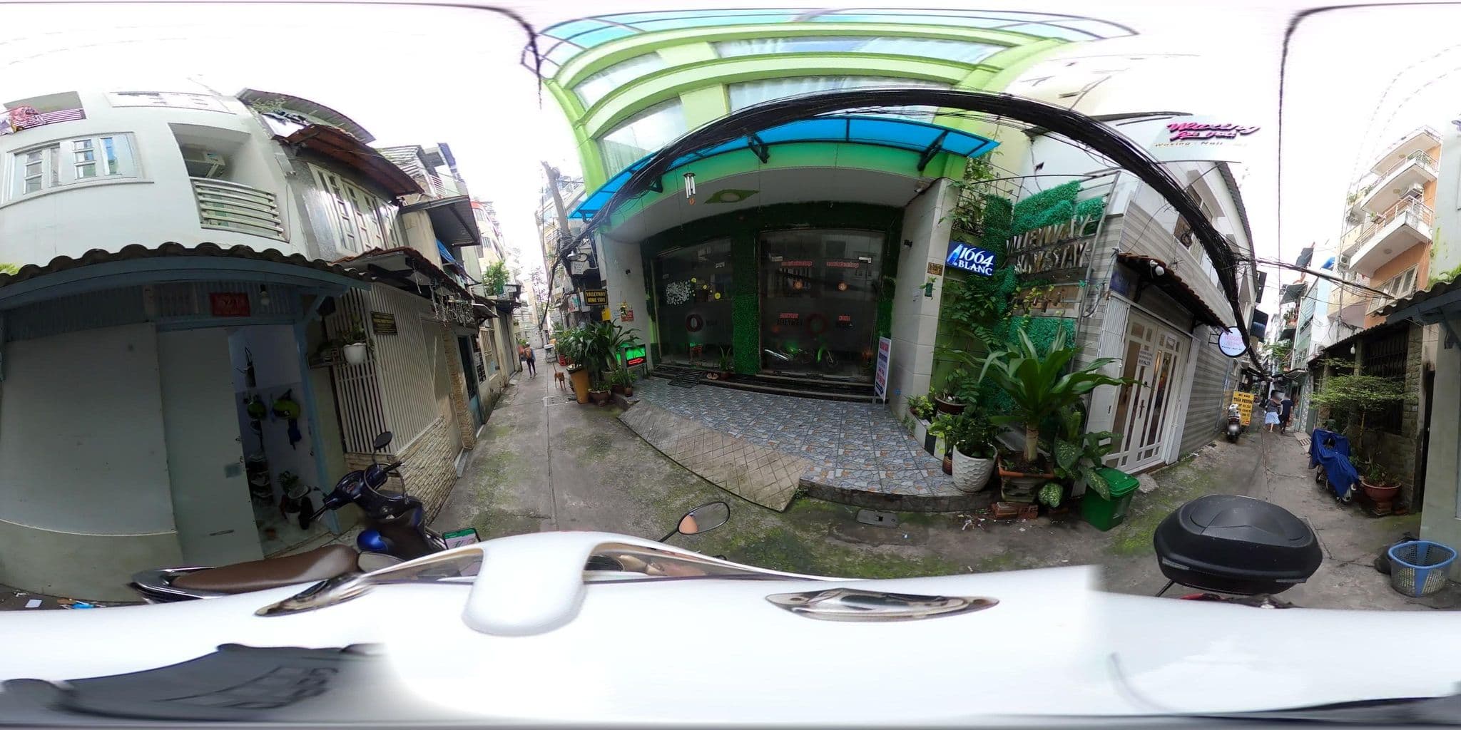 Street view near Alleyway Home, Quận Ba — © bemaps_1pd (CC BY-SA · Mapillary)