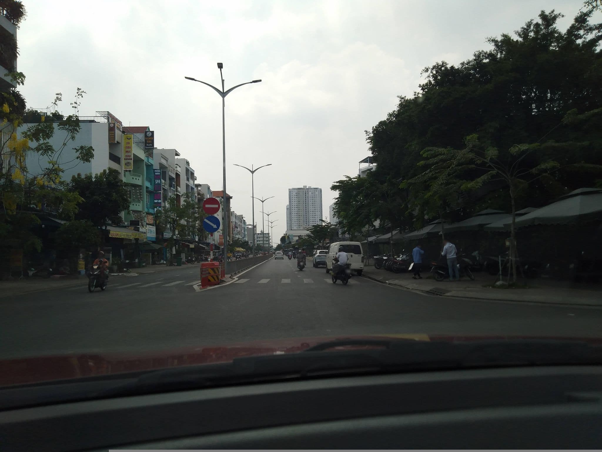 Street view near Thanh Nguyen Hotel, Quận Năm — © sg_front_1 (CC BY-SA · Mapillary)