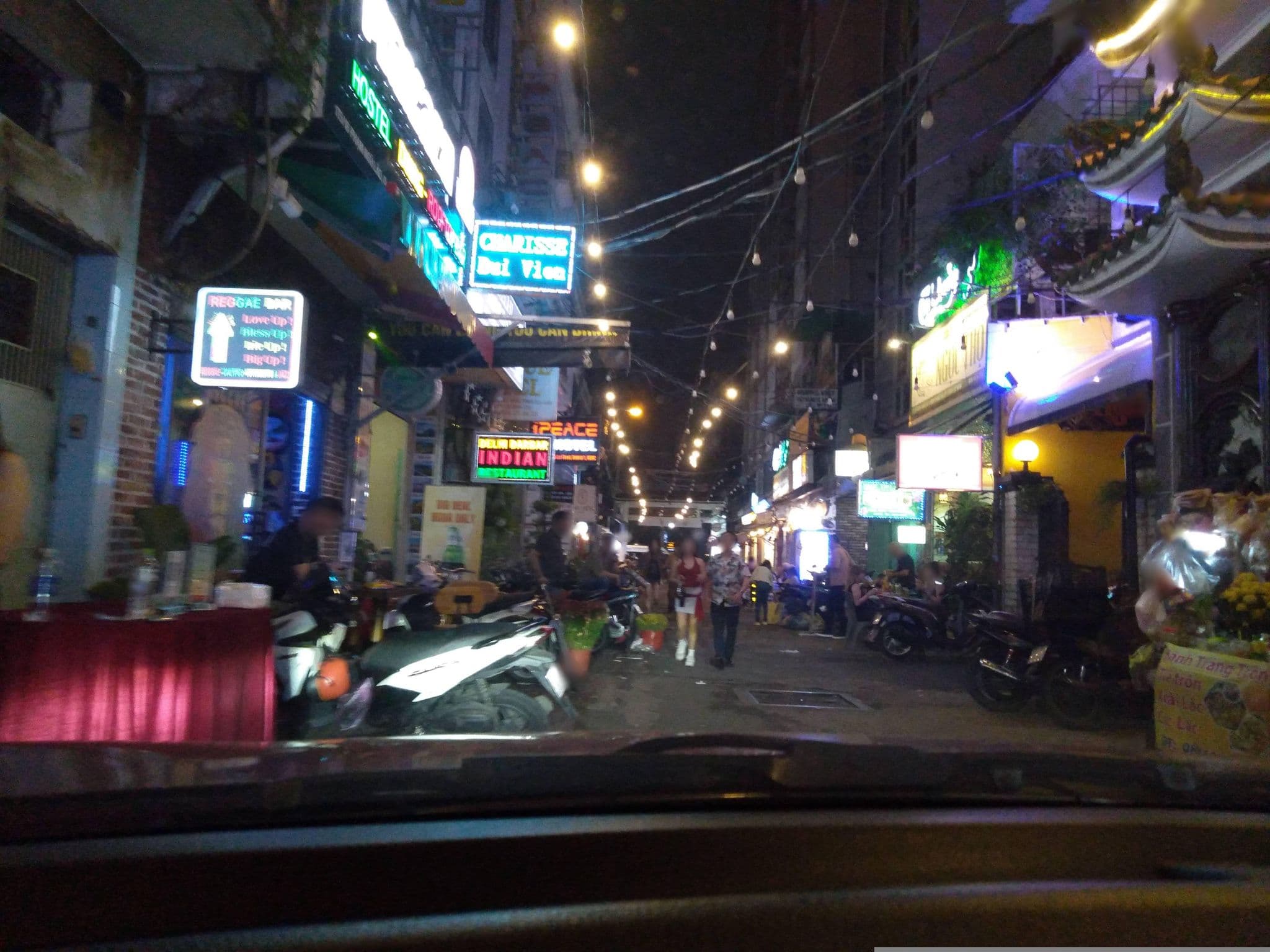 Street view near Breakfast, Quận Ba — © sg_front_1 (CC BY-SA · Mapillary)