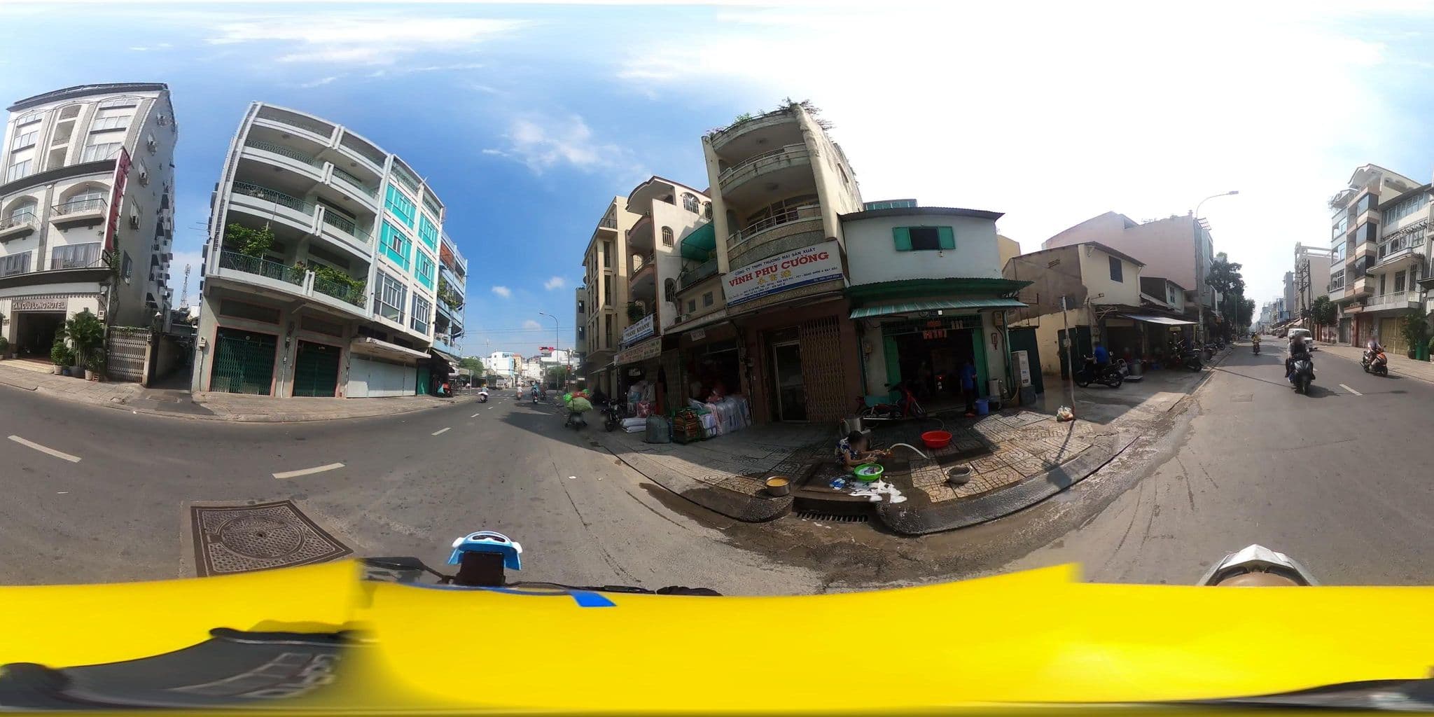 Street view near Tan Cuu Long Hotel, Chợ Lớn — © bemaps3_sg (CC BY-SA · Mapillary)