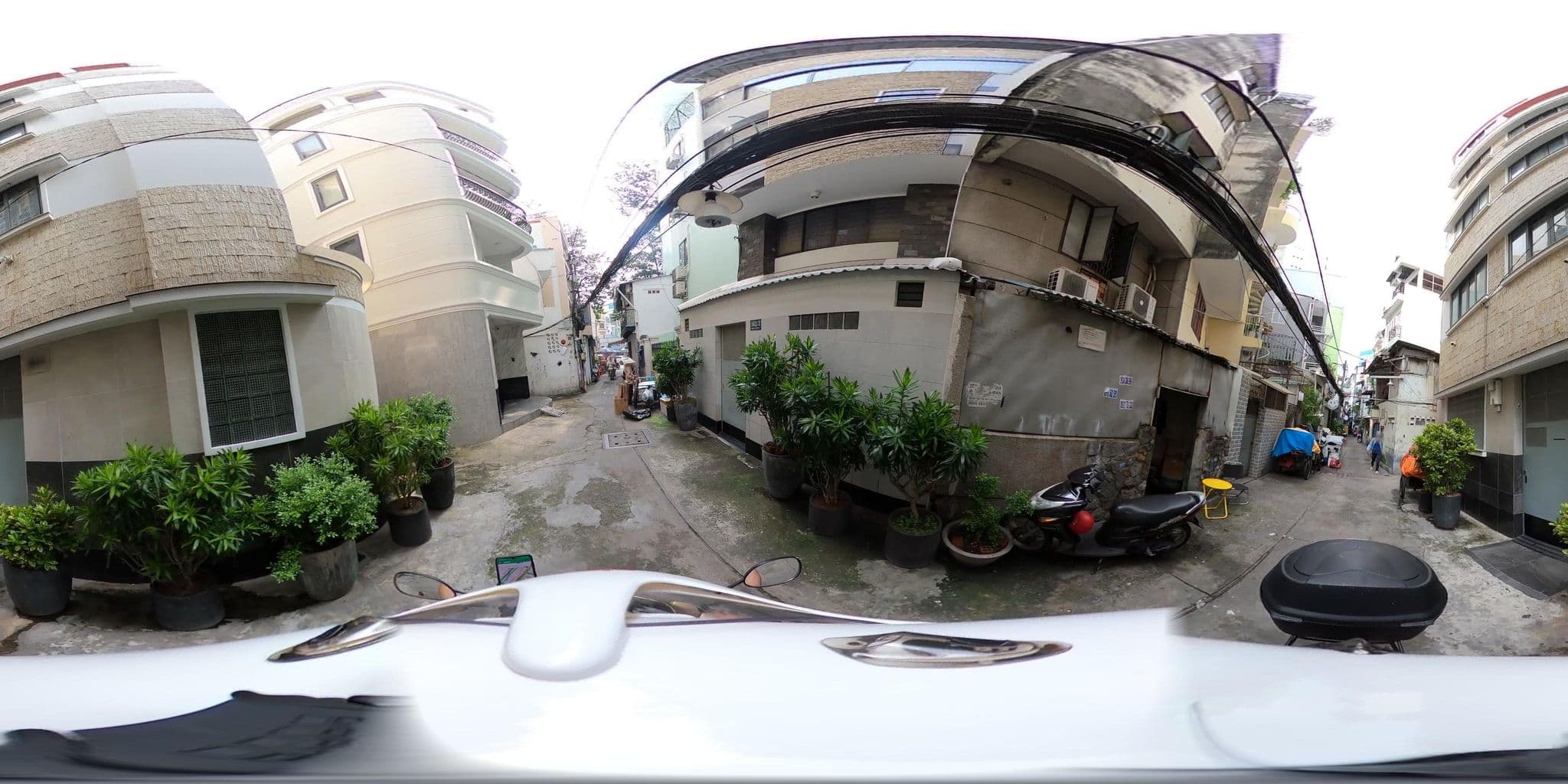 Street view near Hoa Long Hotel, Quận Ba — © bemaps_1pd (CC BY-SA · Mapillary)