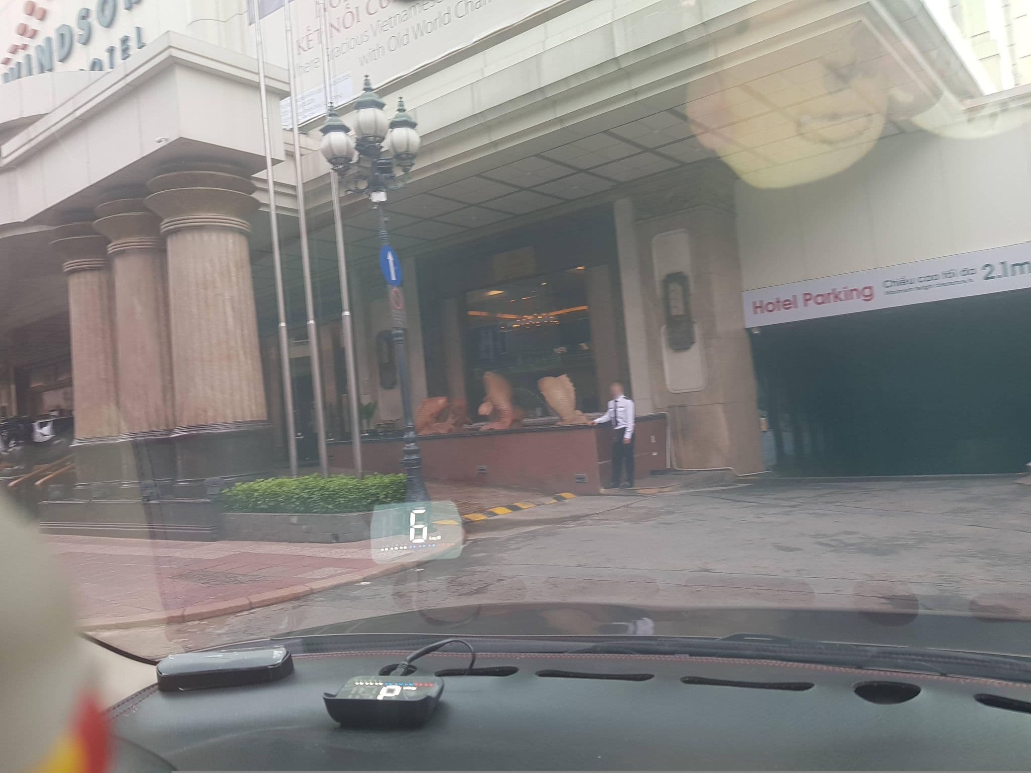Street view near 2331 Winsor Hotel, Quận Năm — © bemaps1 (CC BY-SA · Mapillary)