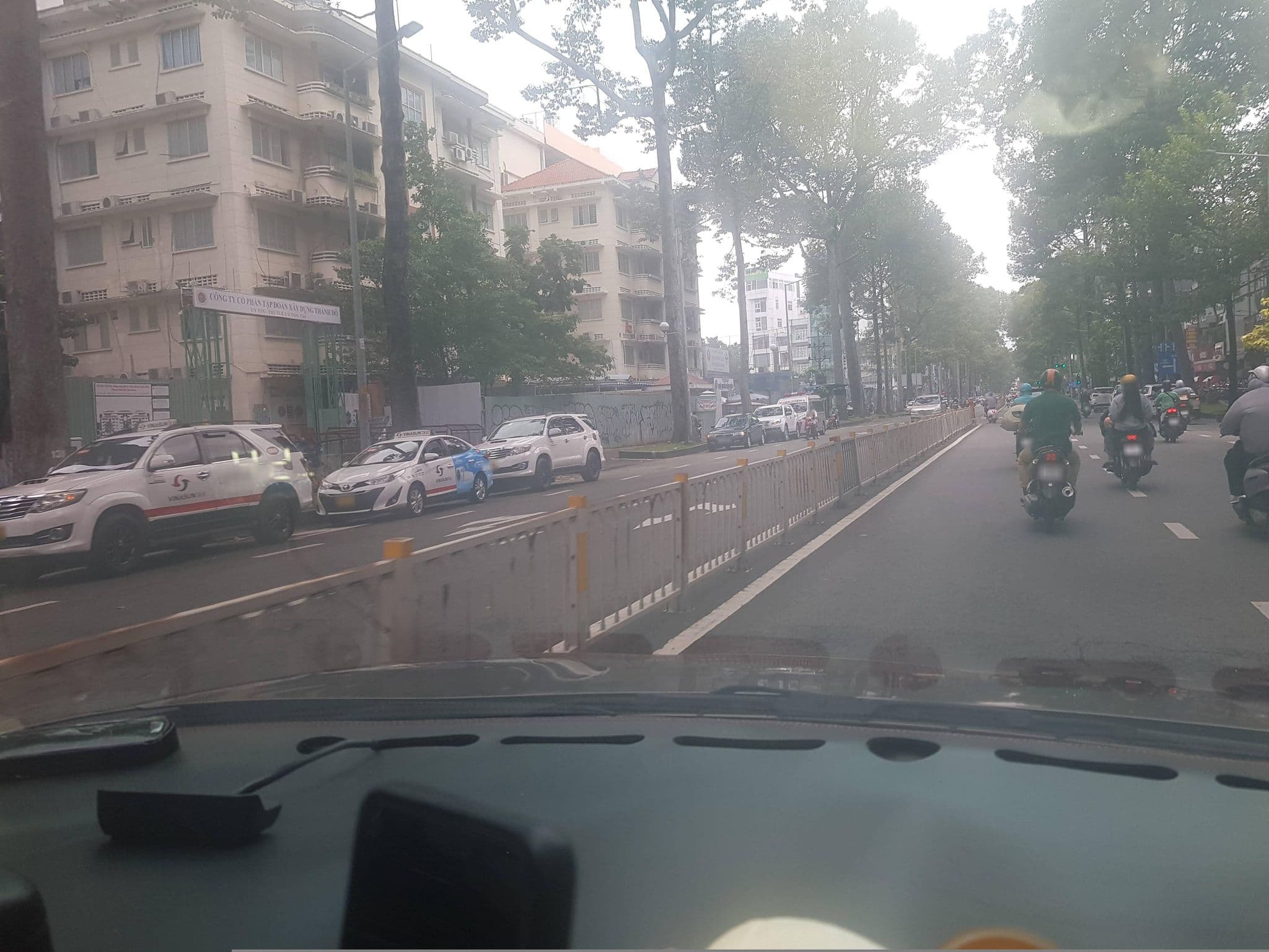 Street view near Executive Lounge Pullman, Quận Ba — © bemaps1 (CC BY-SA · Mapillary)
