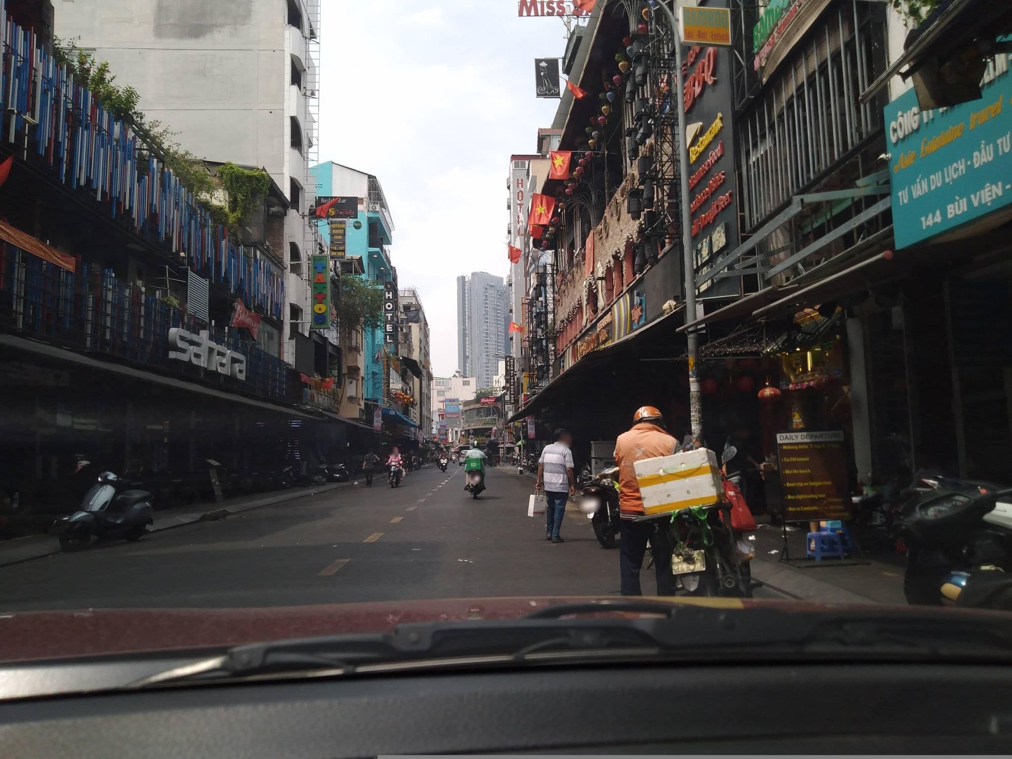 Street view near Quốc Toàn Hotel, Quận Ba — © sg_front_1 (CC BY-SA · Mapillary)