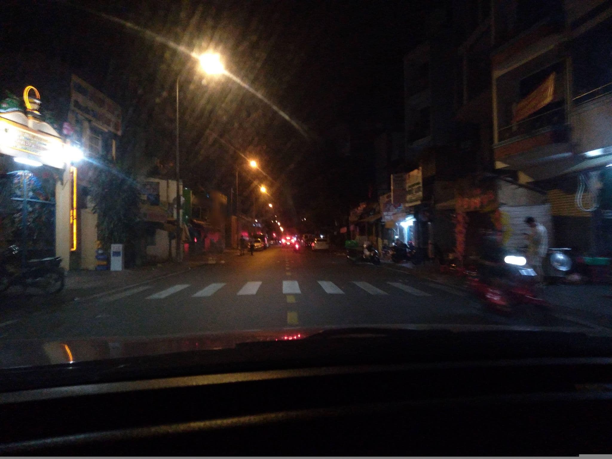 Street view near Tan khanh anh hotel, Quận Bốn — © sg_front_1 (CC BY-SA · Mapillary)