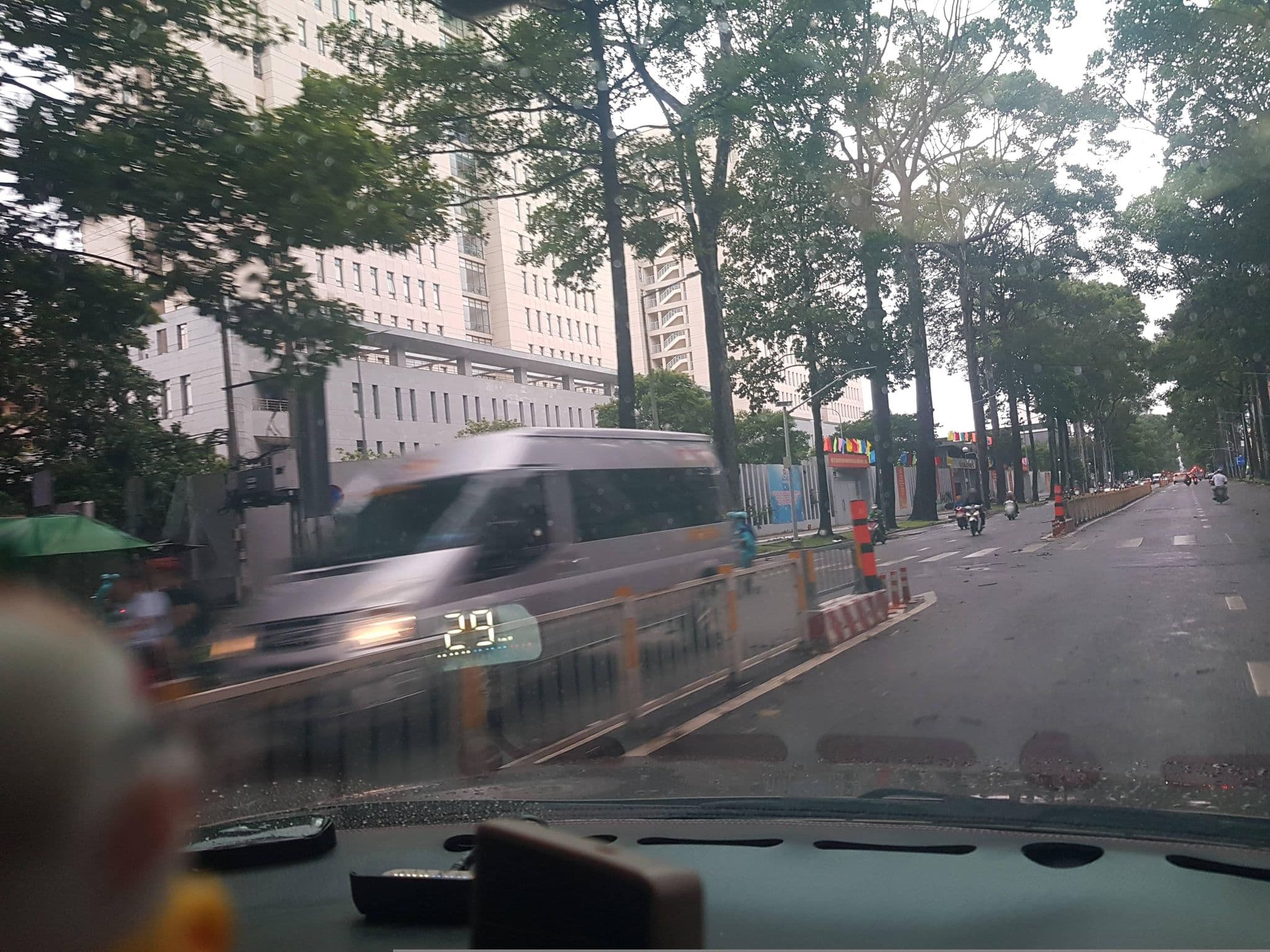 Street view near Universe Central Hotel, Quận Ba — © bemaps1 (CC BY-SA · Mapillary)