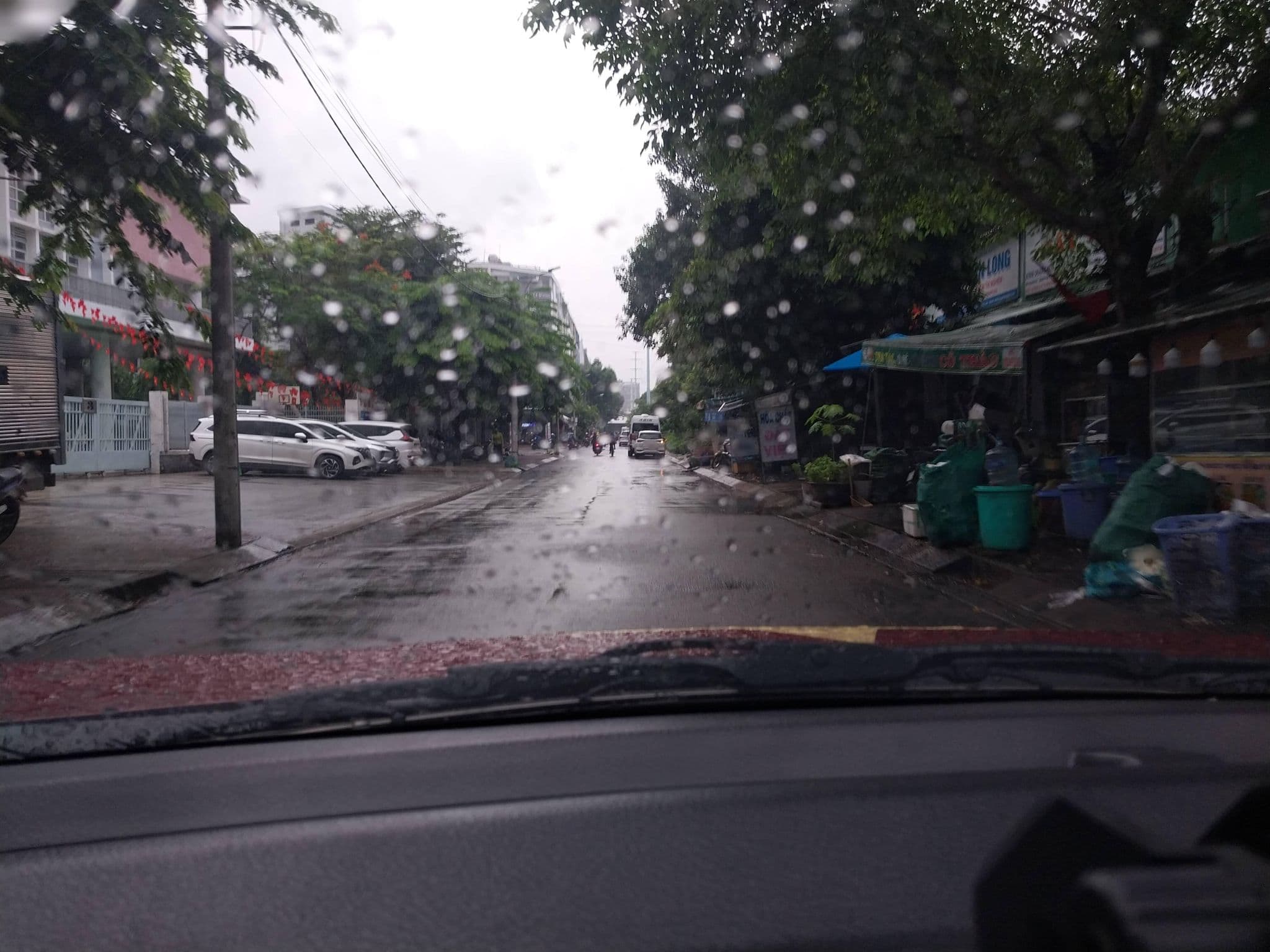 Street view near Bao Tran Hotel, Quận Mười — © sg_front_1 (CC BY-SA · Mapillary)