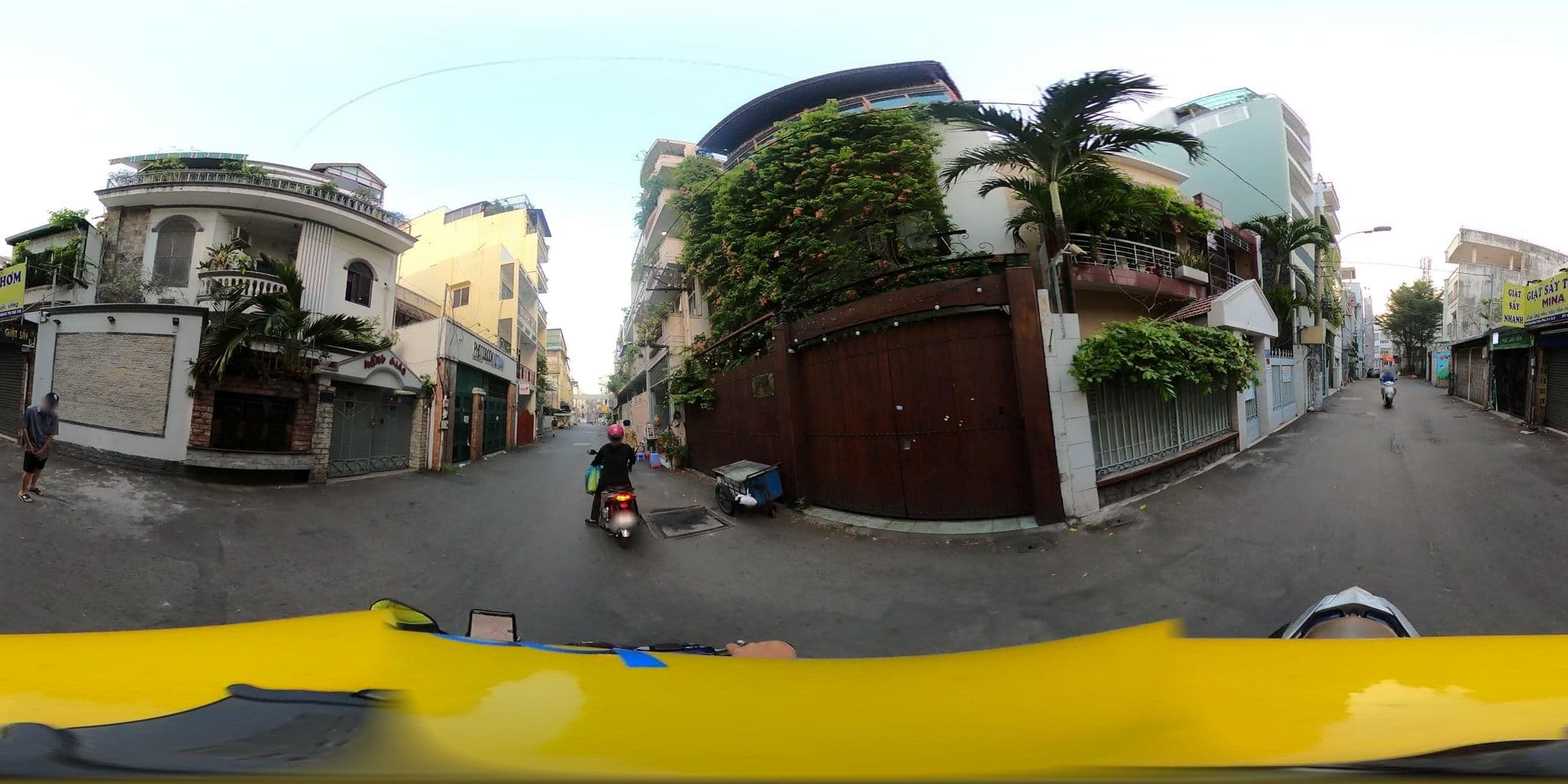 Street view near Hong Giao Hotel, Quận Mười — © bemaps3_sg (CC BY-SA · Mapillary)