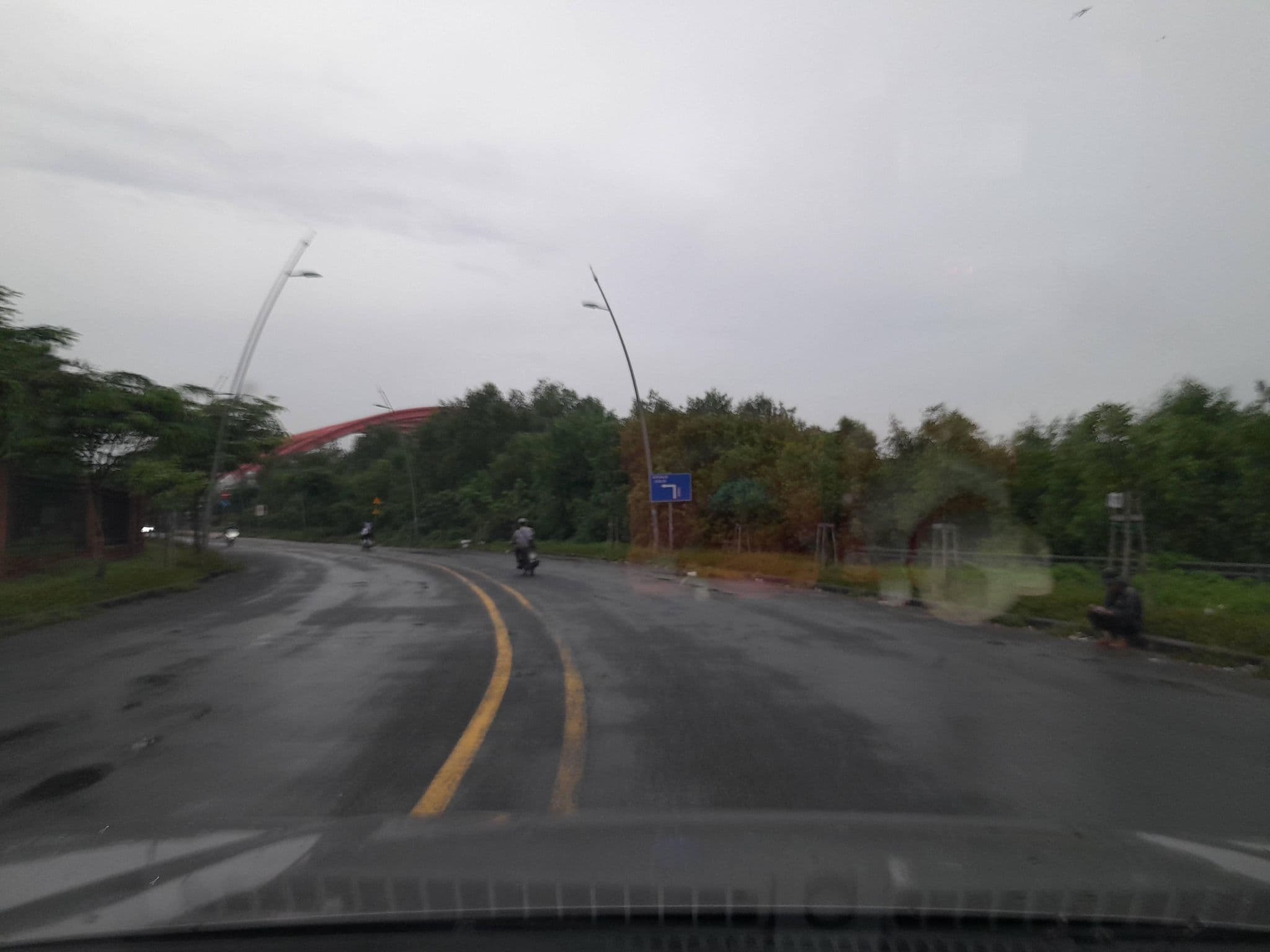 Street view near Lux Hotel, Quận Năm — © sg_front_3 (CC BY-SA · Mapillary)