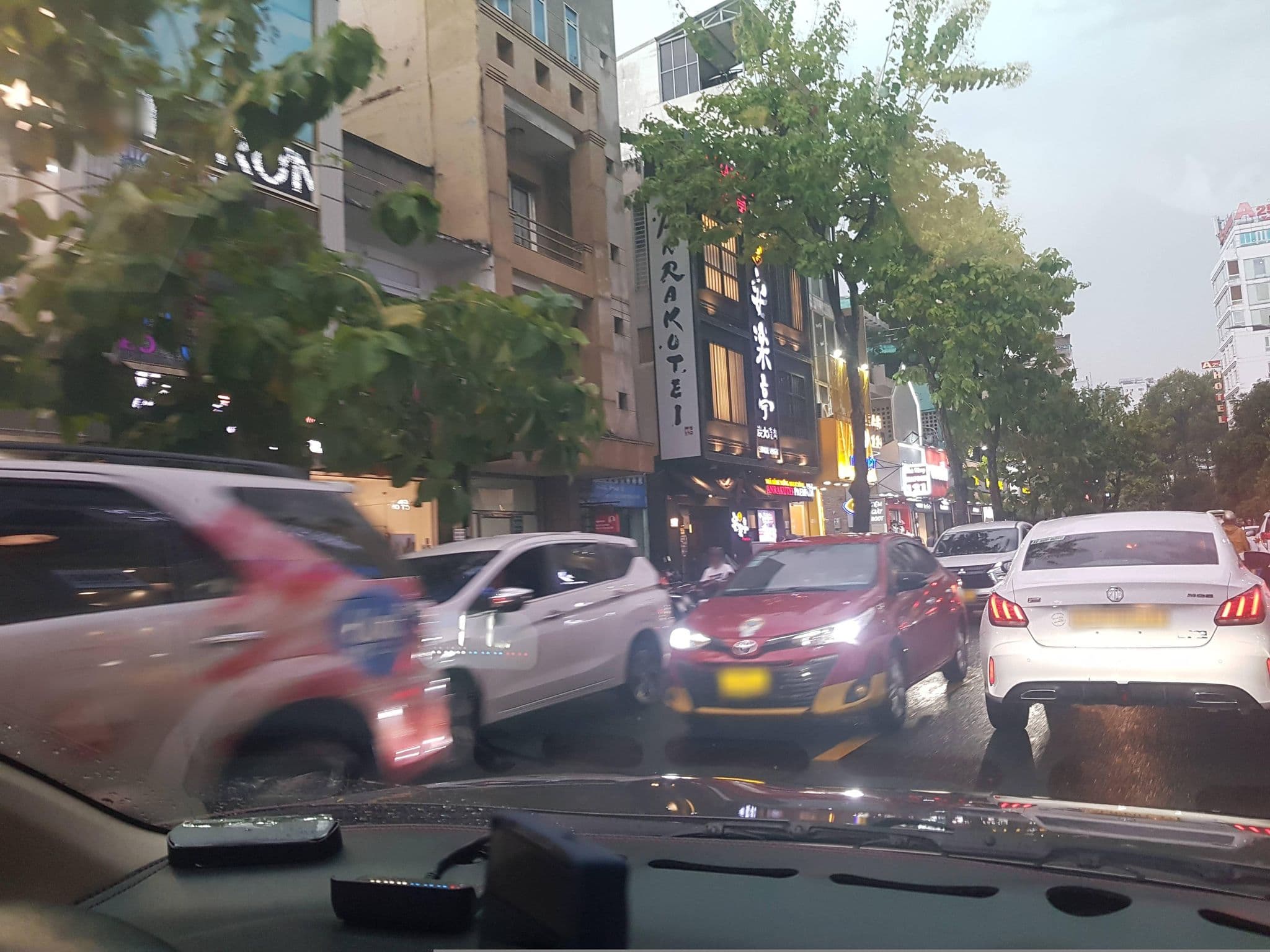 Street view near Hoang Dung Hotel, Quận Ba — © bemaps1 (CC BY-SA · Mapillary)