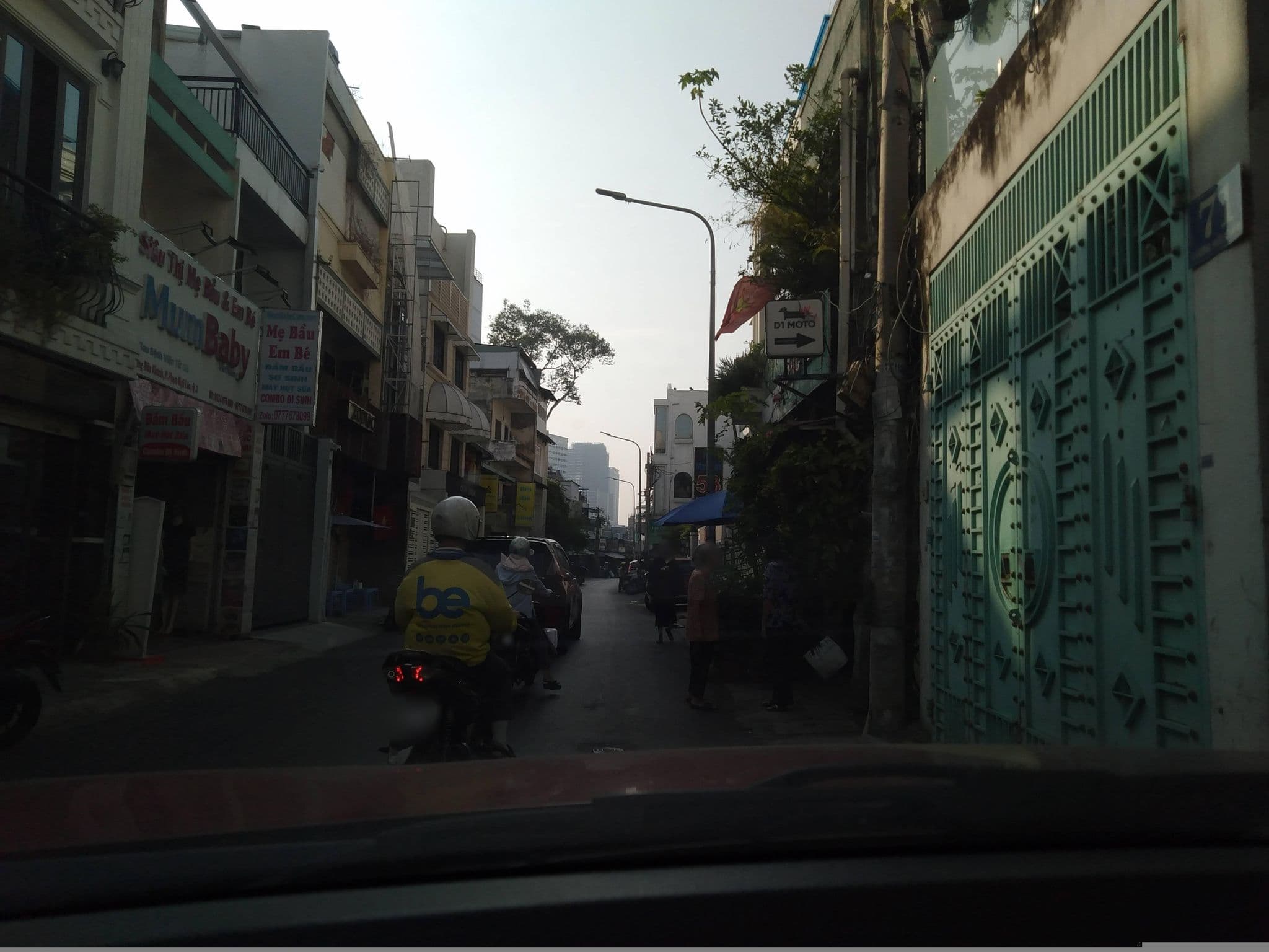 Street view near Sunrise Hotel, Quận Ba — © sg_front_1 (CC BY-SA · Mapillary)