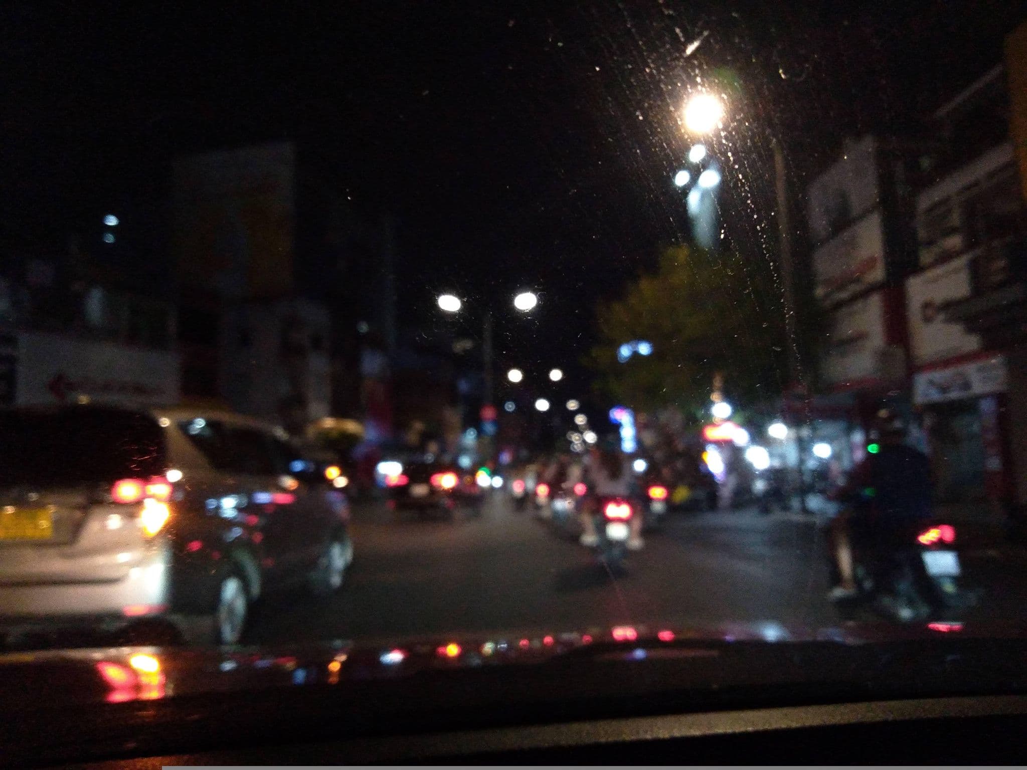 Street view near 코리아나호텔, Tân Bình — © sg_front_1 (CC BY-SA · Mapillary)