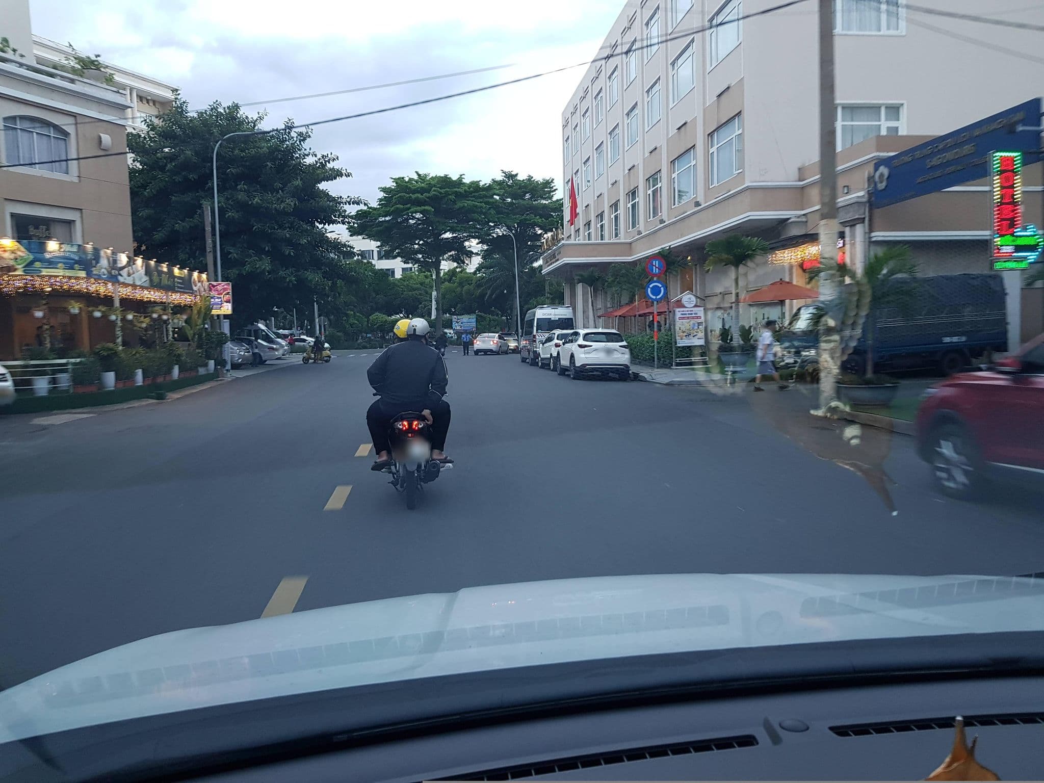 Street view near Duc Minh Hotel, Tân Bình — © VPTD (CC BY-SA · Mapillary)
