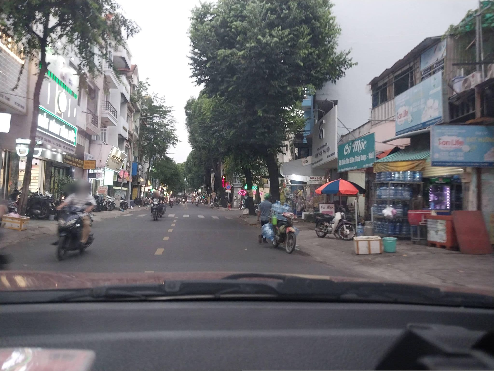 Street view near Hoang Anh, Tân Bình — © sg_front_1 (CC BY-SA · Mapillary)