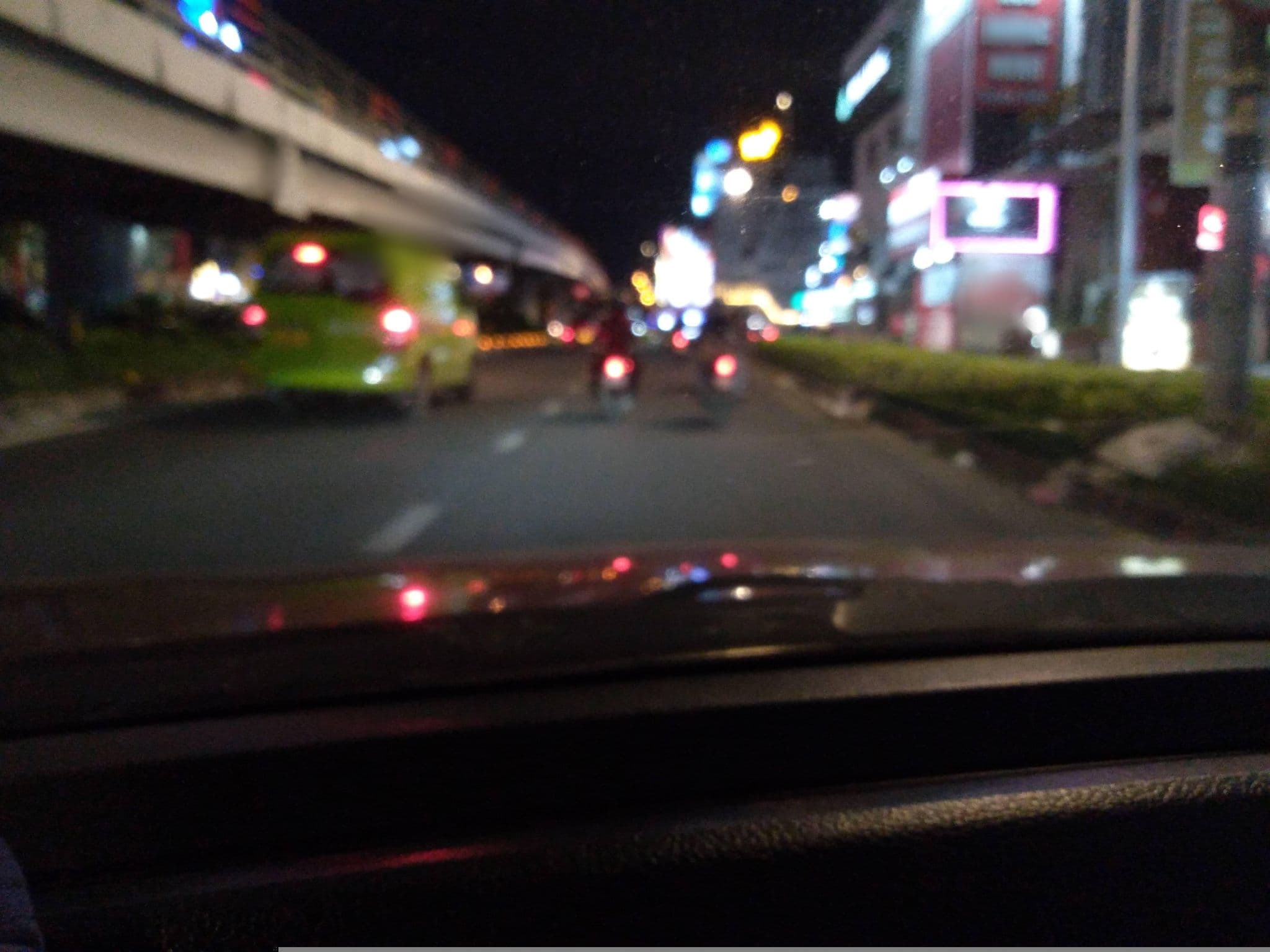 Street view near Modern Saigon Hotel, Tân Bình — © sg_front_1 (CC BY-SA · Mapillary)