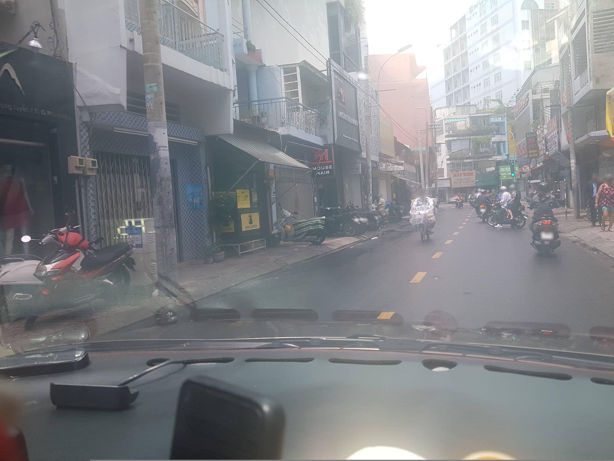 Street view near hai phong hotel, Gò Vấp — © bemaps1 (CC BY-SA · Mapillary)