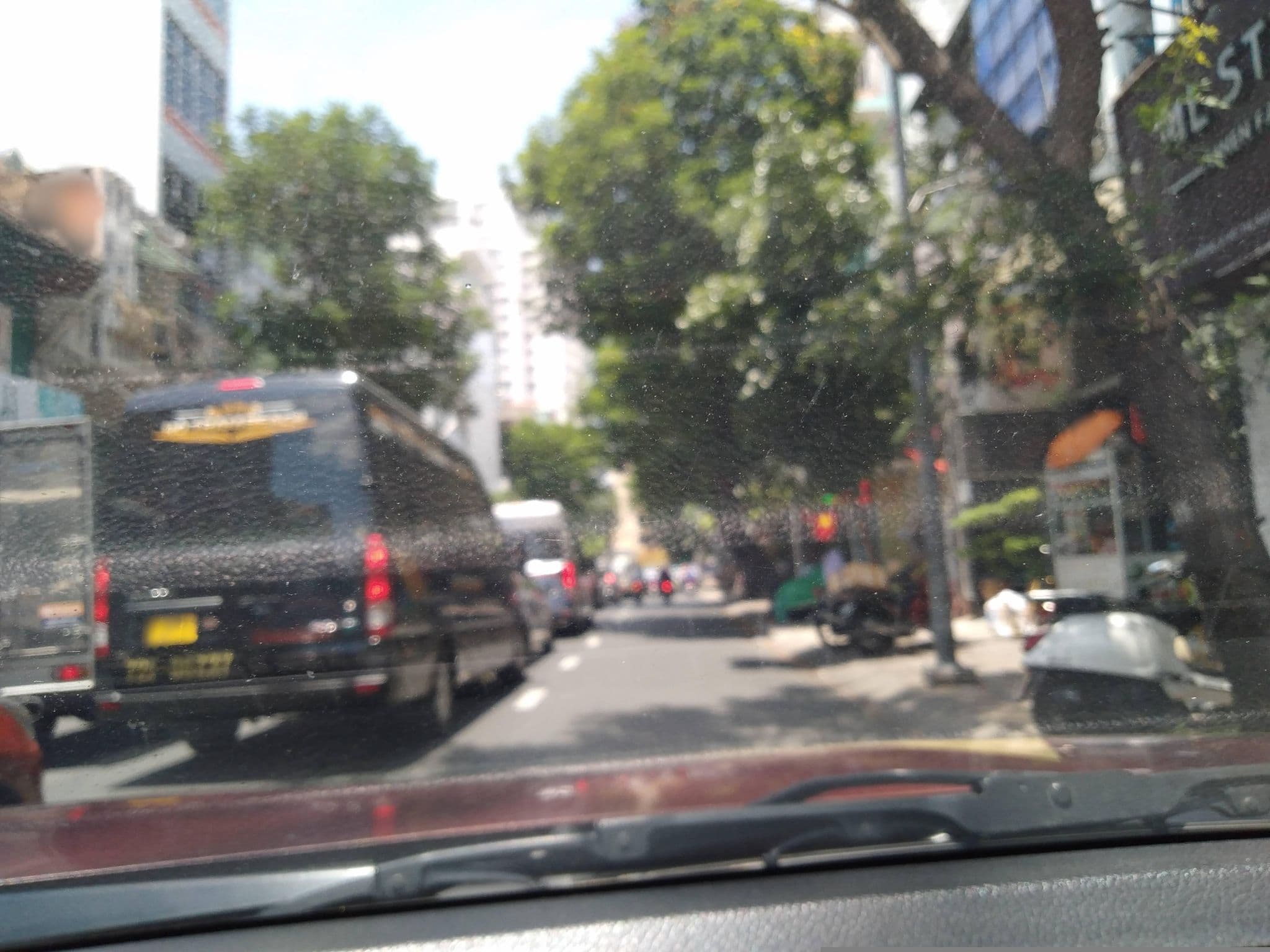 Street view near Thu Mai Hotel, Quận Ba — © sg_front_1 (CC BY-SA · Mapillary)