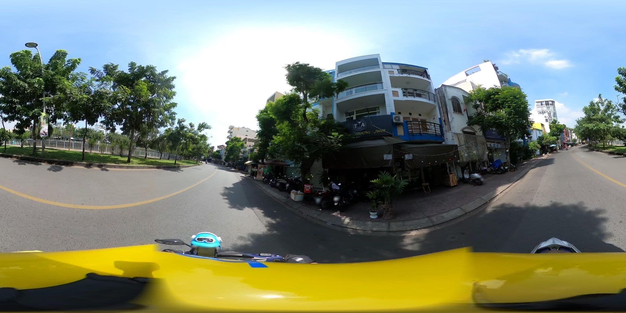 Street view near The IMPERIAL Hotel, Quận Ba — © bemaps3_sg (CC BY-SA · Mapillary)