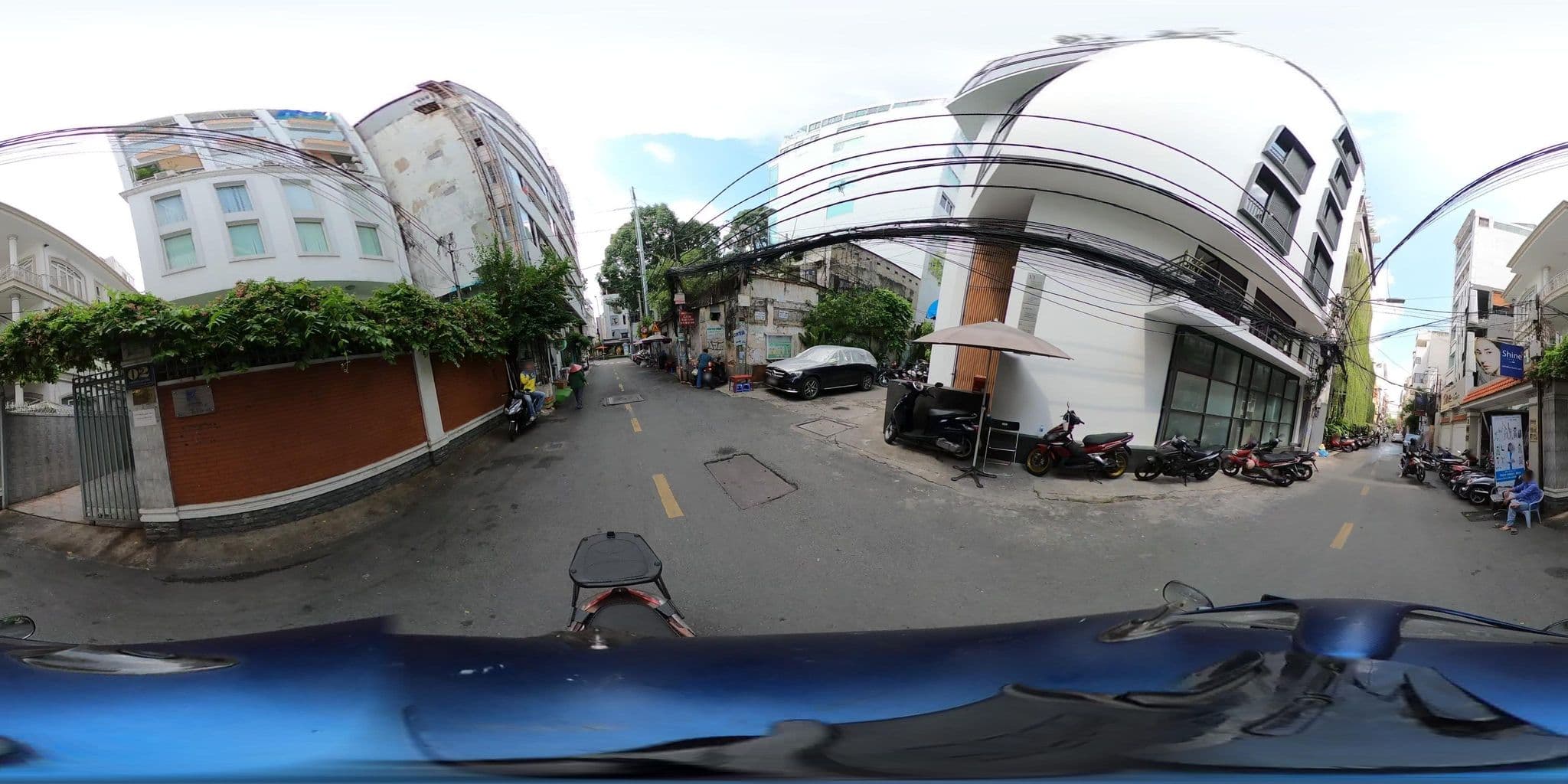 Street view near Leaf signature hotel, Quận Ba — © bemaps_1pd (CC BY-SA · Mapillary)