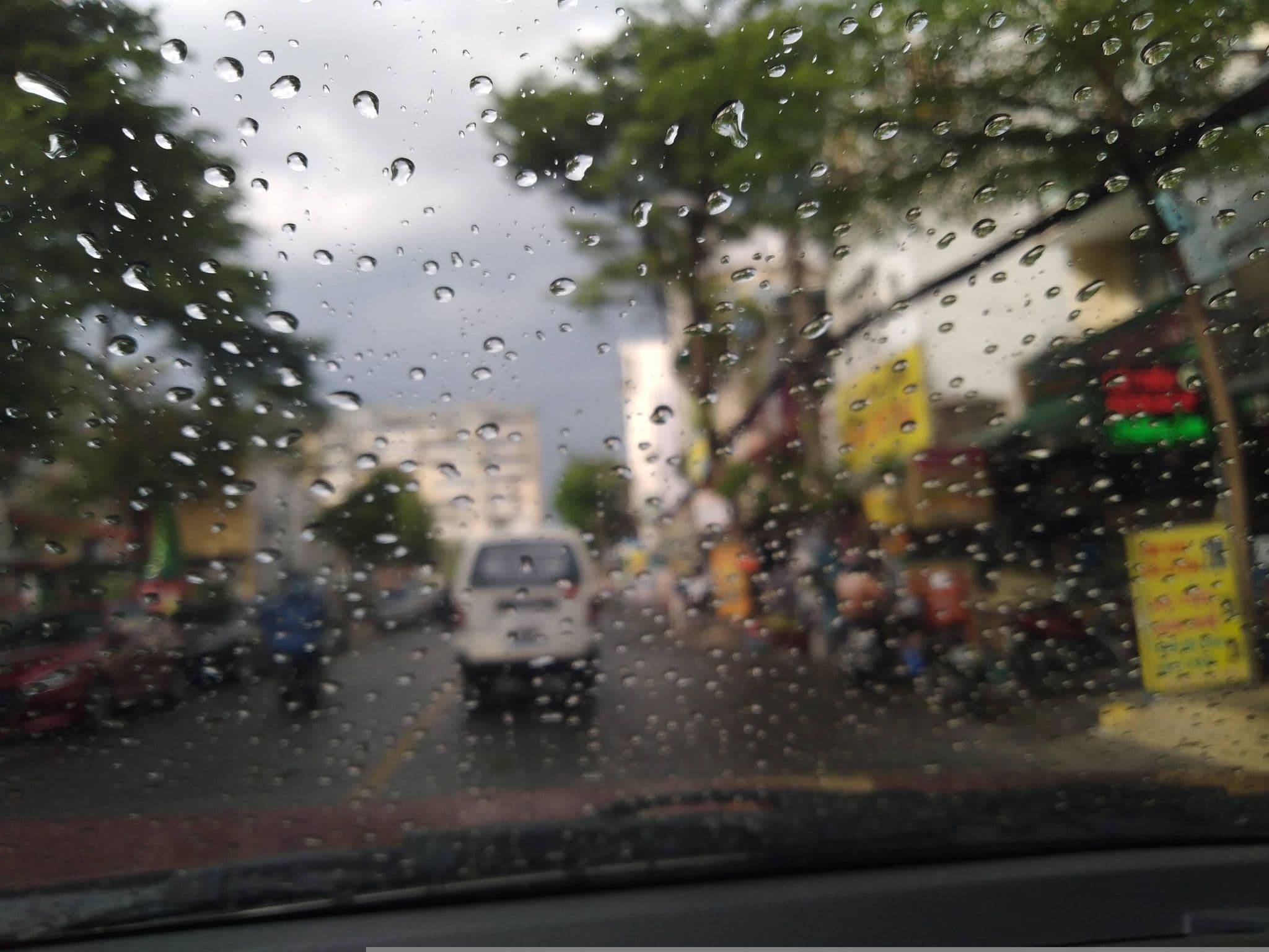 Street view near Xuan Quynh Hotel, Quận Mười — © sg_front_1 (CC BY-SA · Mapillary)