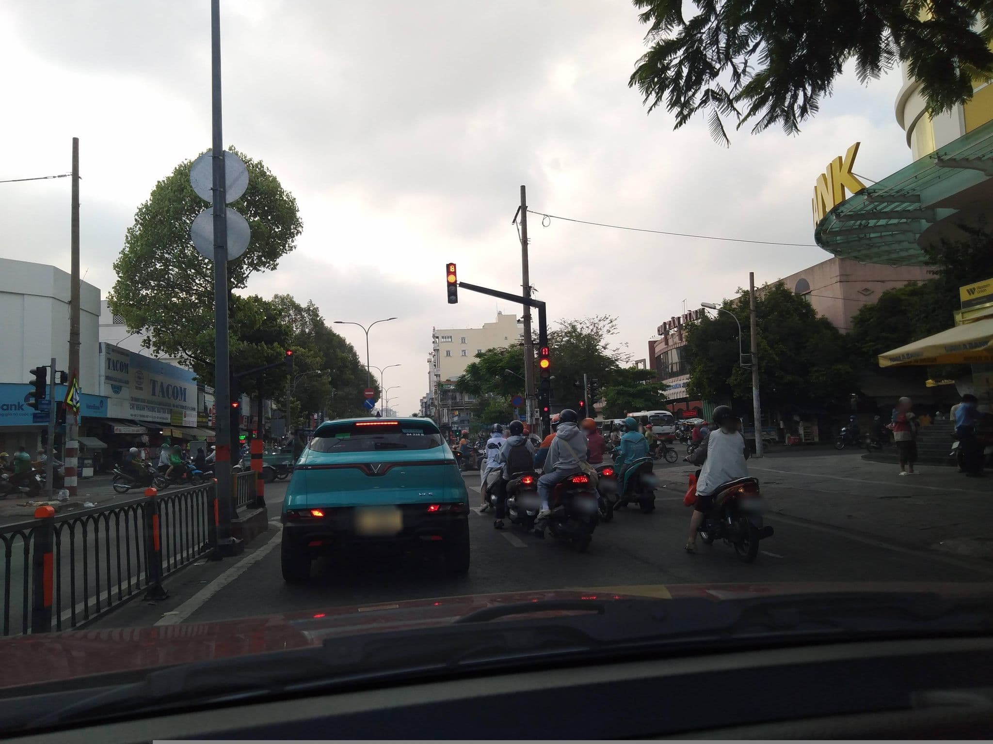 Street view near ttc hotel, Tân Bình — © sg_front_1 (CC BY-SA · Mapillary)