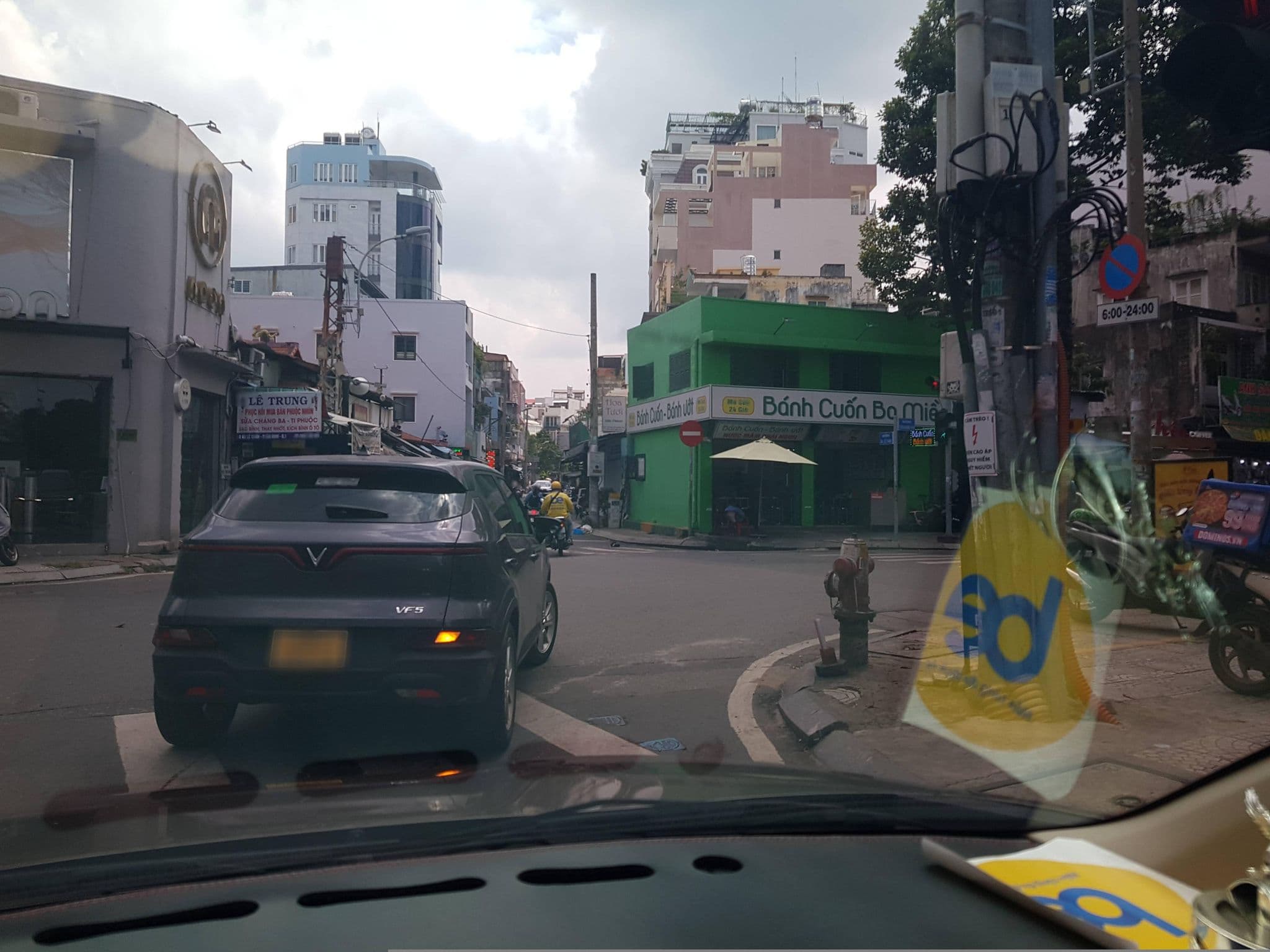 Street view near Khách sạn Kim Dung, Quận Ba — © bemaps1 (CC BY-SA · Mapillary)