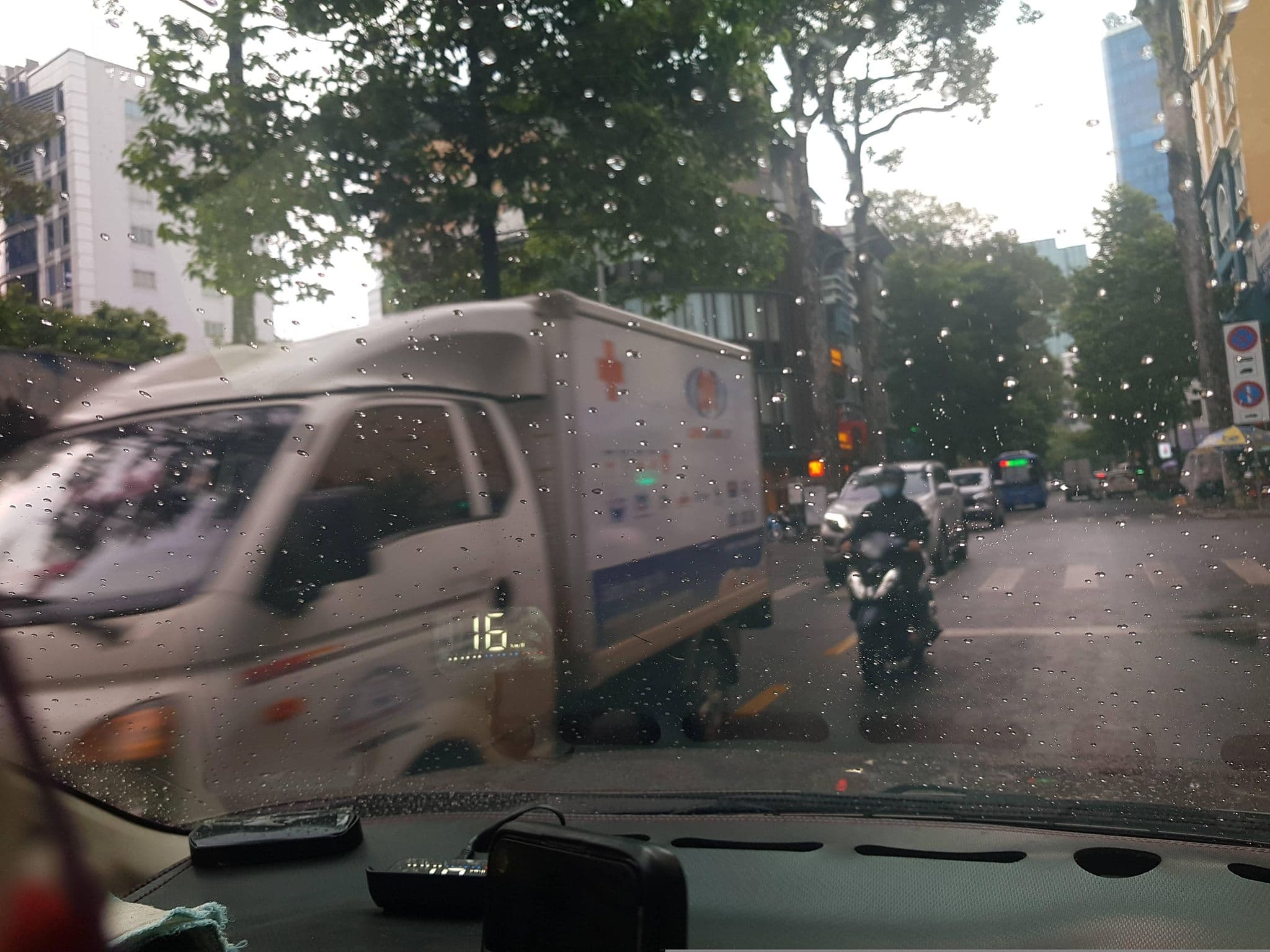 Street view near Triple E Hotel Fine Art Museum, Quận Bốn — © bemaps1 (CC BY-SA · Mapillary)