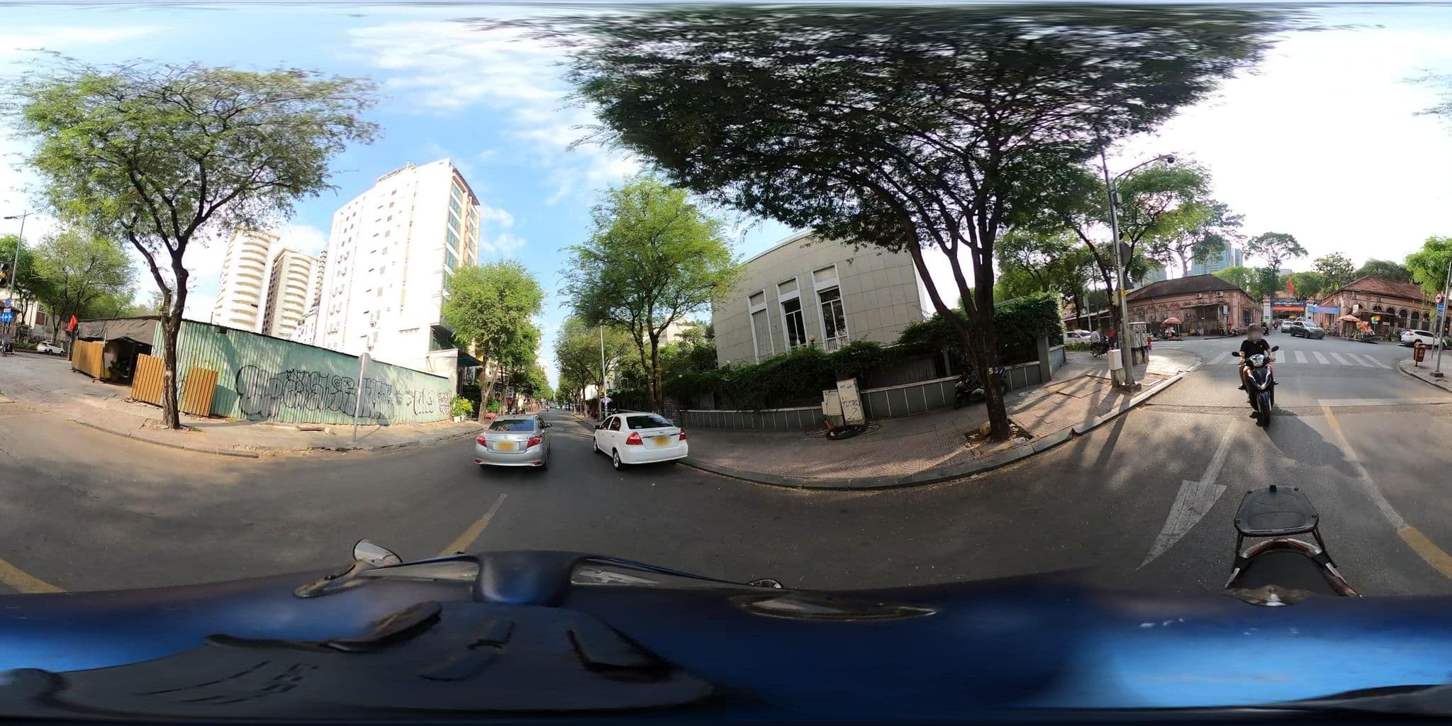 Street view near Sophia Hotel Ho Chi Minh City, Quận Bốn — © phoenixmap_front (CC BY-SA · Mapillary)