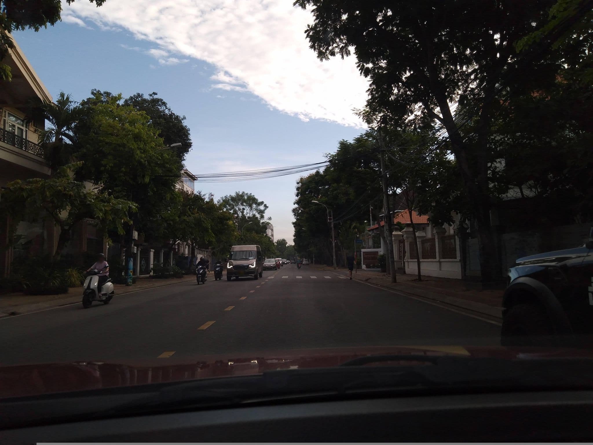 Street view near River Park Serviced Appartments, Bình Thạnh — © sg_front_1 (CC BY-SA · Mapillary)