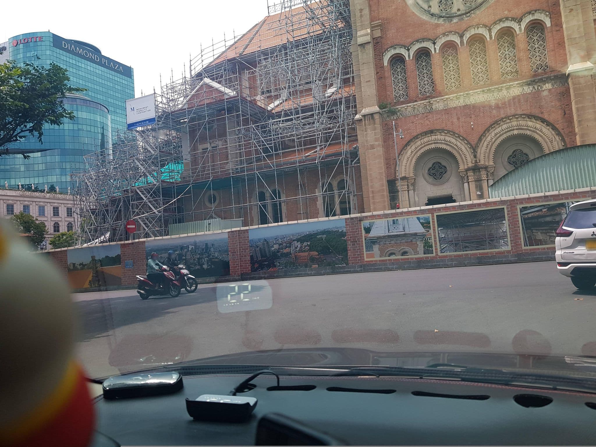 Street view near Random Hostel, Quận Ba — © bemaps1 (CC BY-SA · Mapillary)