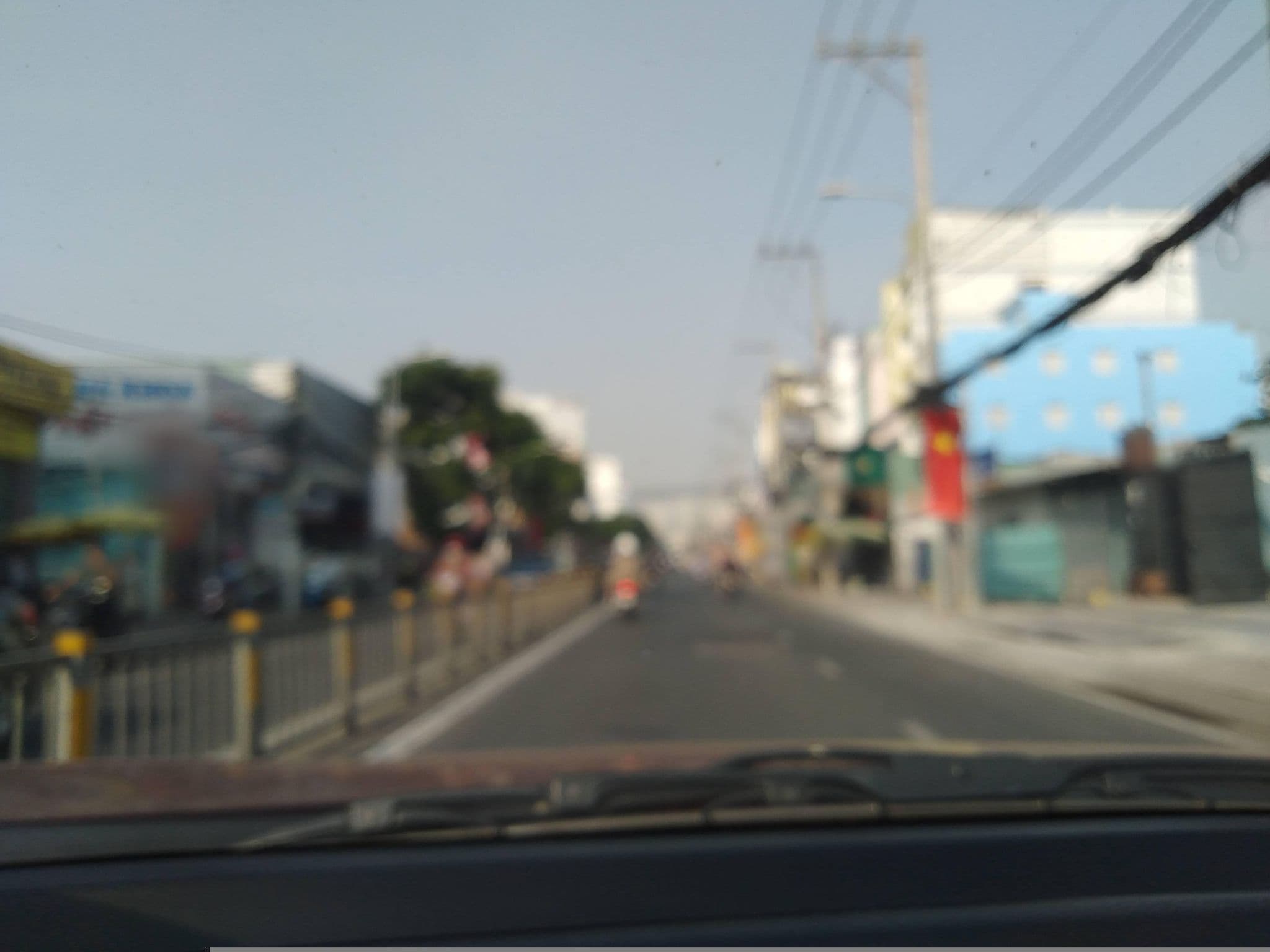 Street view near Song La Hotel, Quận Bốn — © sg_front_1 (CC BY-SA · Mapillary)
