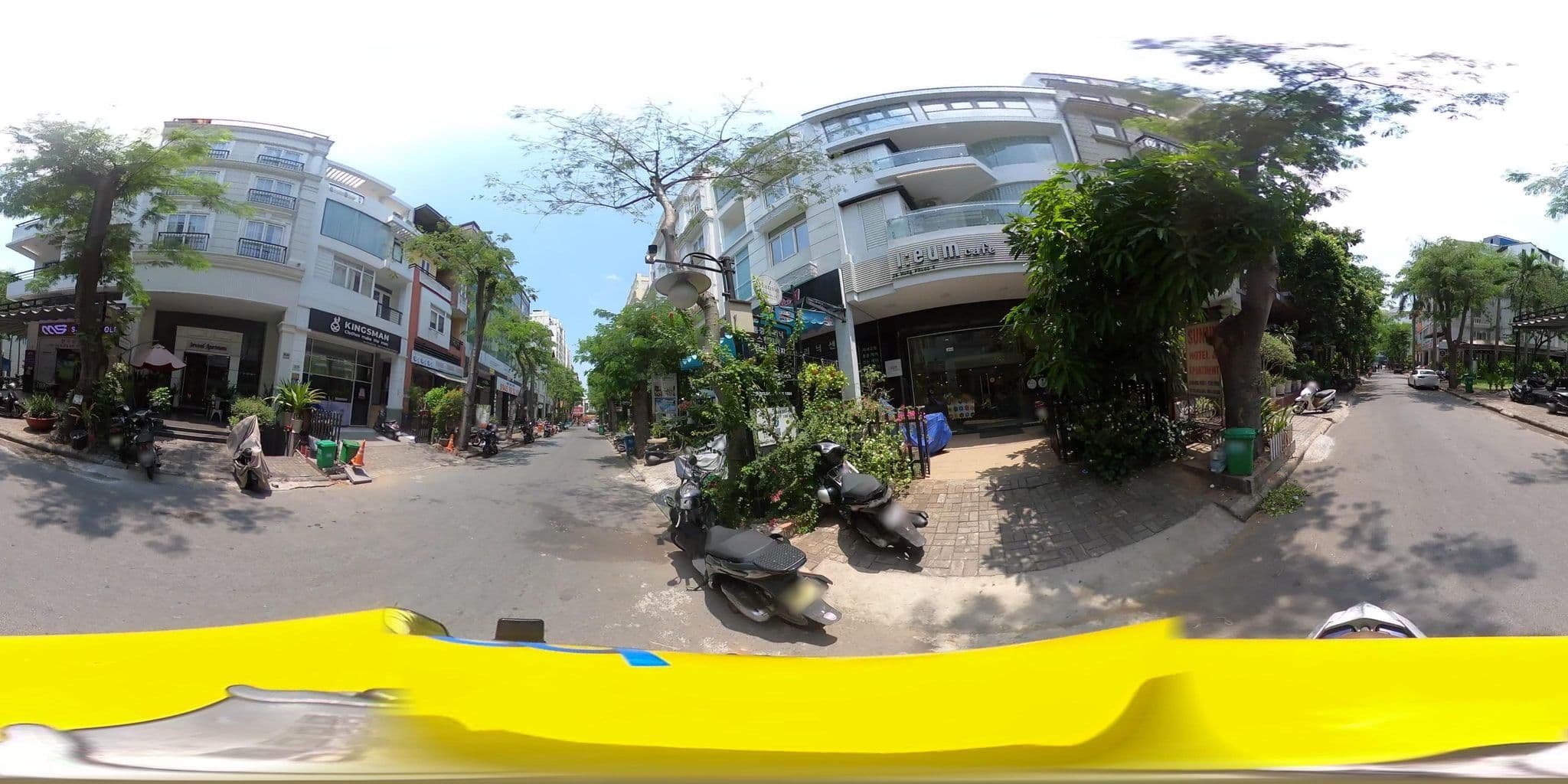 Street view near Hưng Vượng Hotel, Quận Bốn — © bemaps3_sg (CC BY-SA · Mapillary)