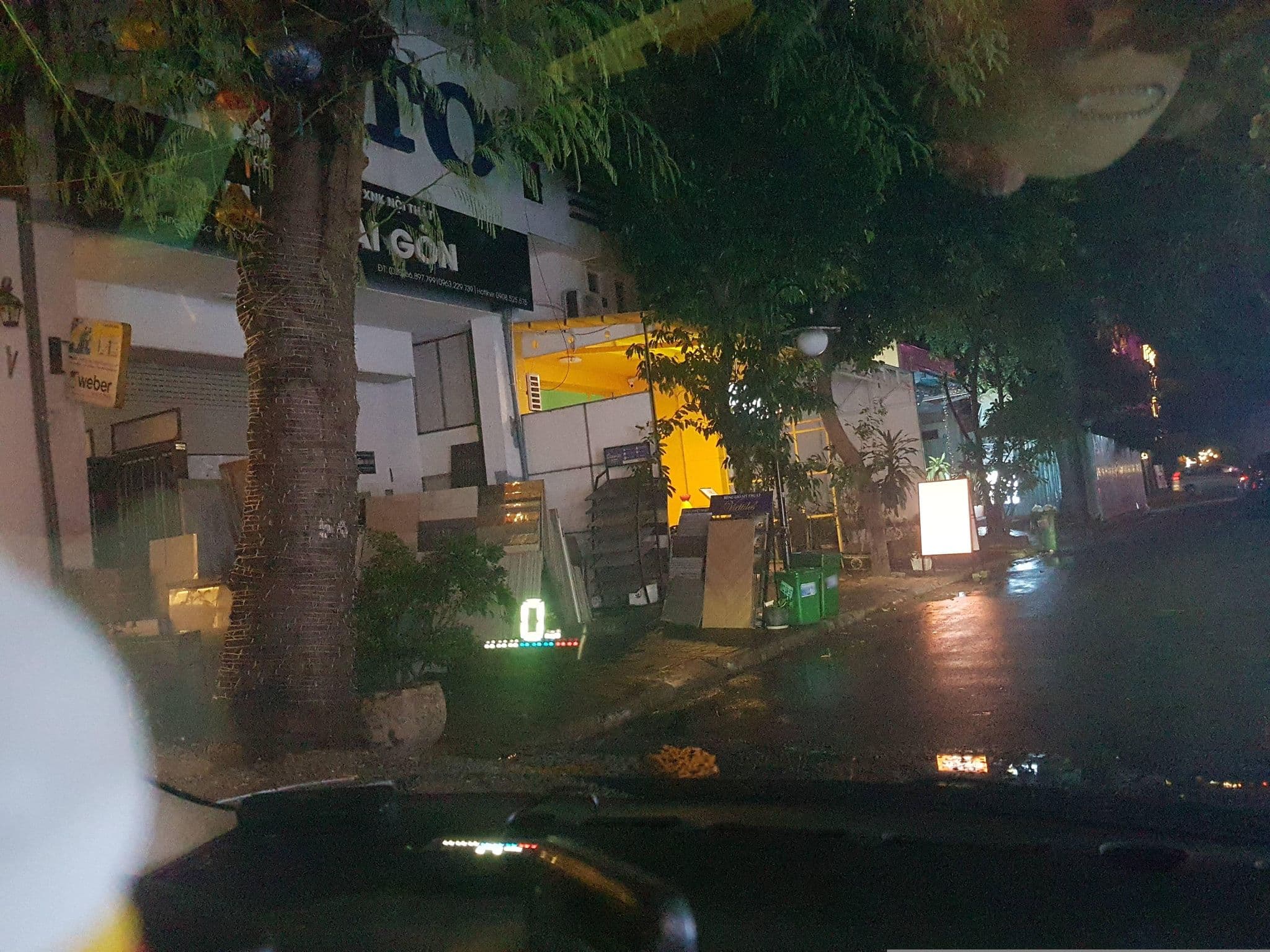Street view near Crown Diamond Hotel, Quận Bốn — © bemaps1 (CC BY-SA · Mapillary)