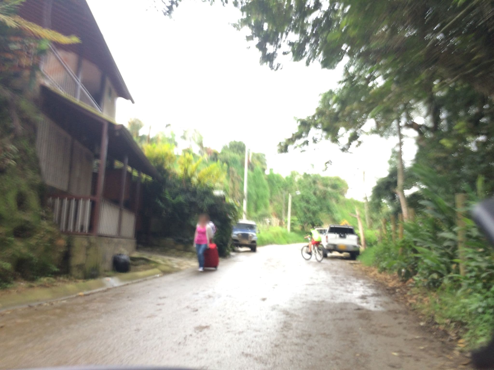 Street view near Finca Hotel Colibrí, Circasia — © hk6jms (CC BY-SA · Mapillary)