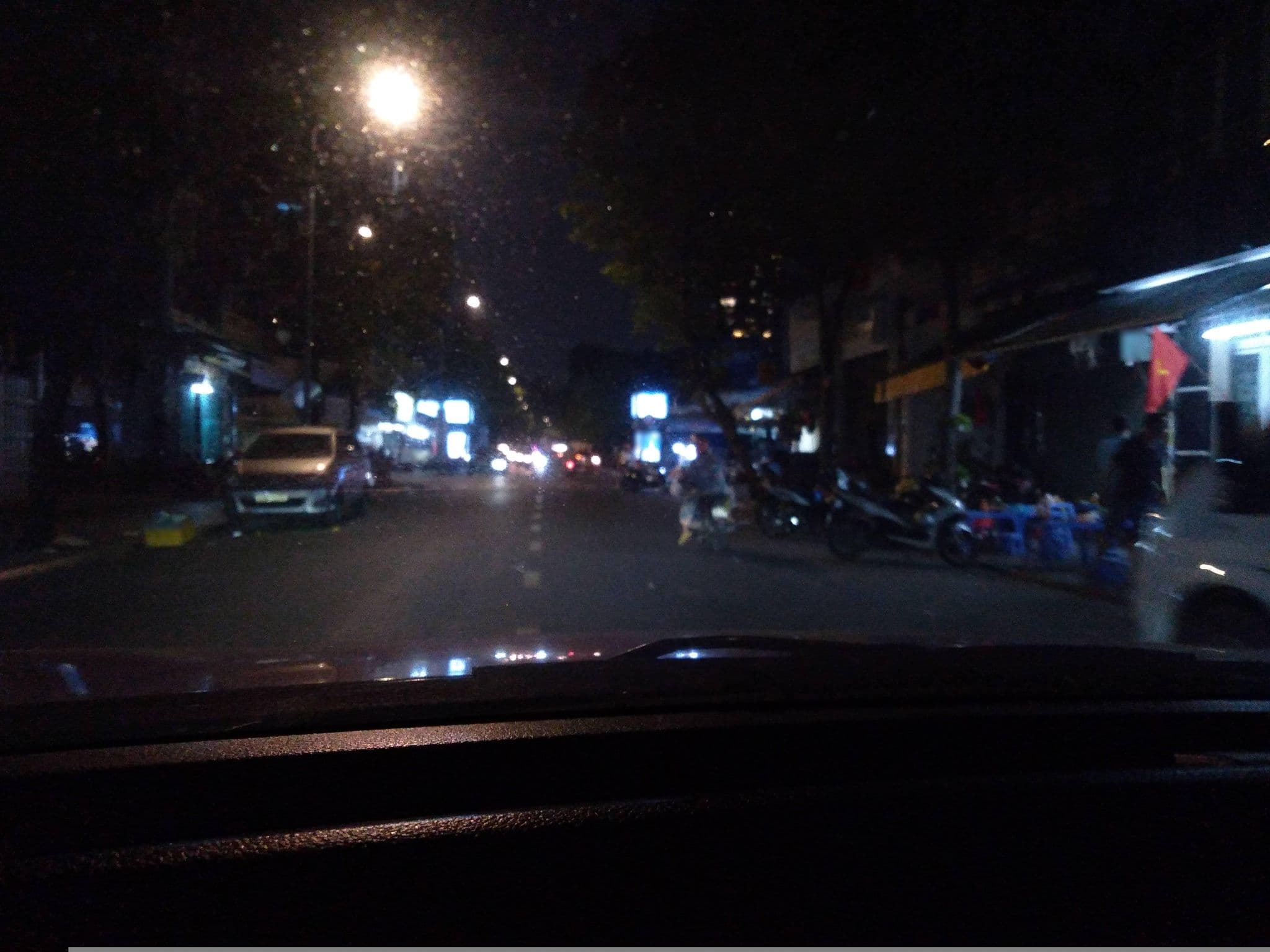 Street view near Phuc Khanh Hotel, Quận Bốn — © sg_front_1 (CC BY-SA · Mapillary)